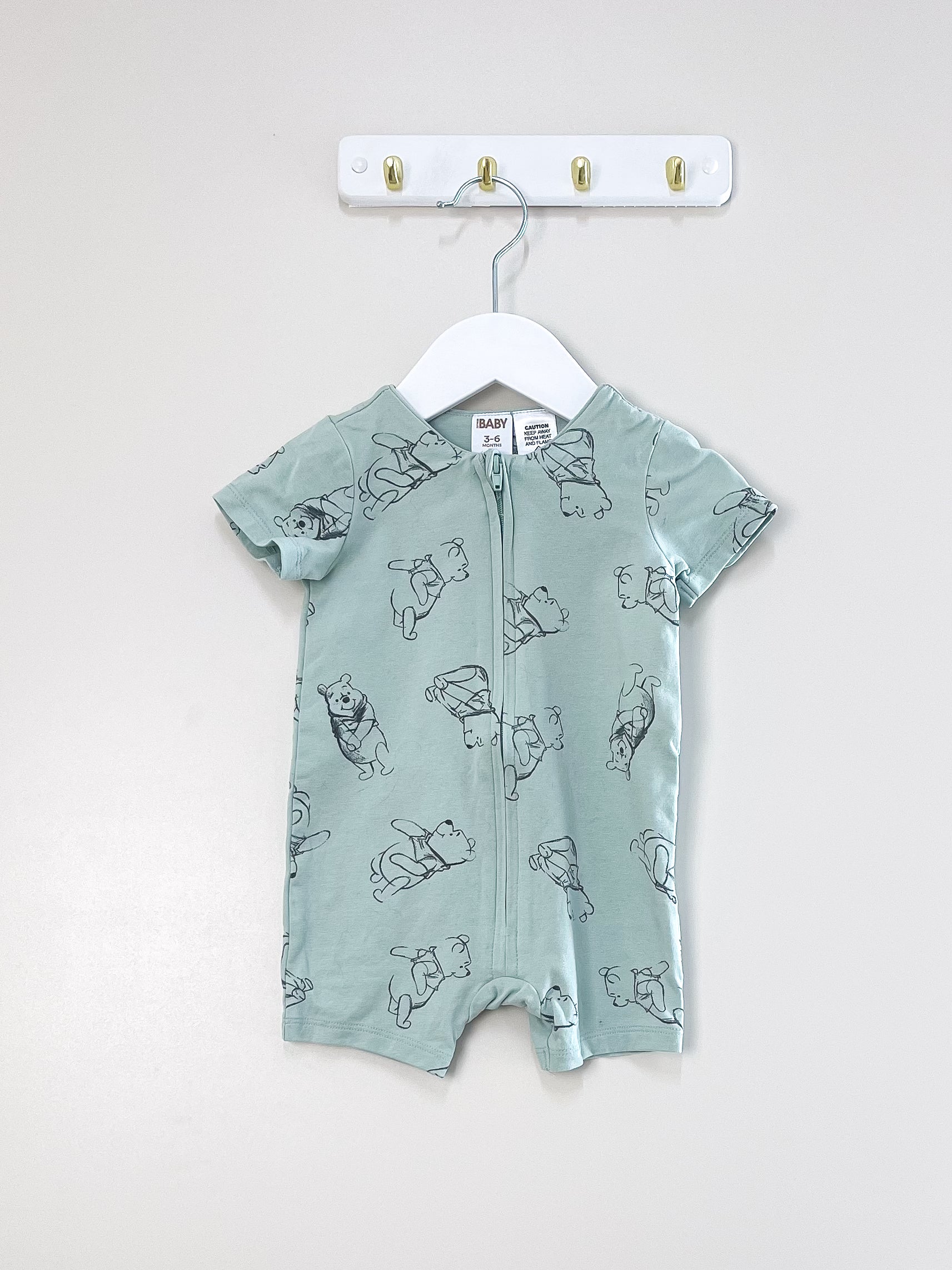 Cotton On Kids x Disney Pooh Bear shortie zip romper (3-6m)