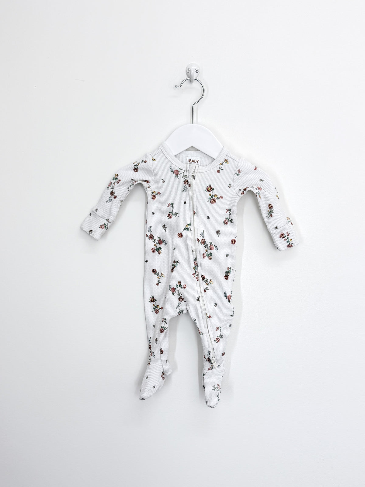 Cotton On Kids organic rib floral zipsuit (newborn)