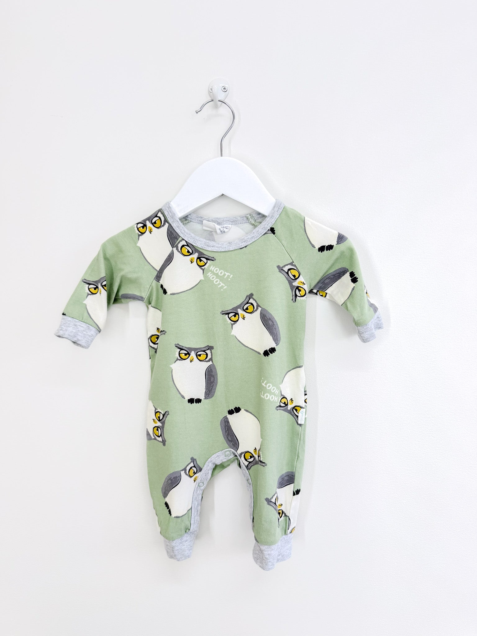 Peter Alexander onesie - owls (0-3m)