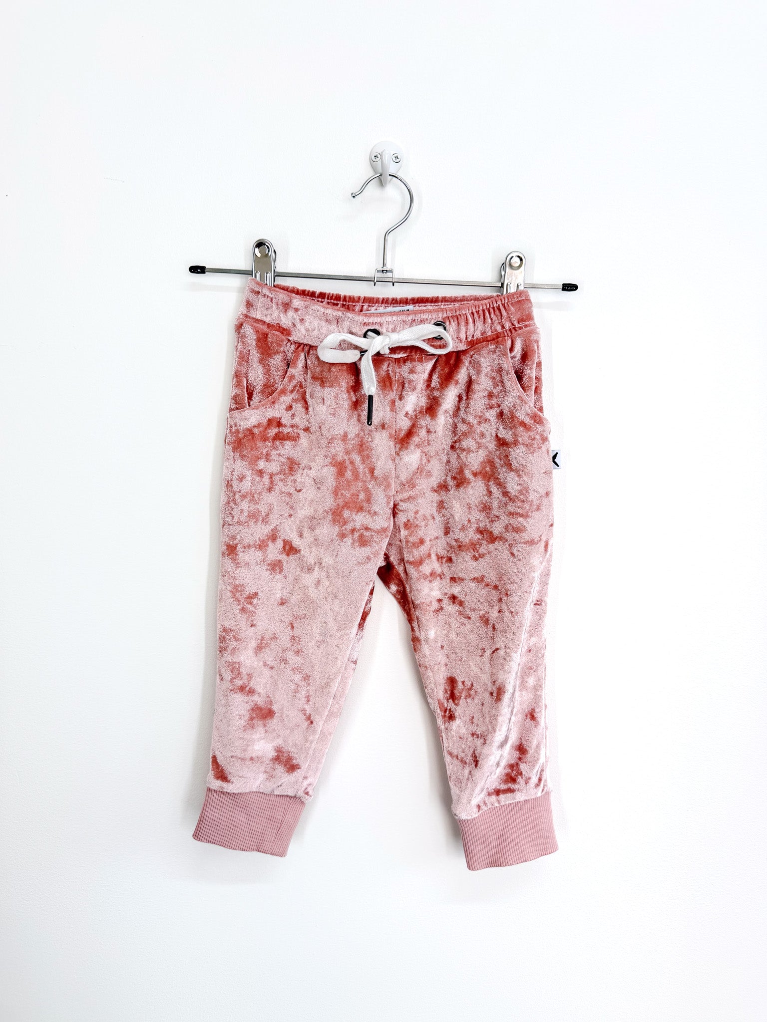 Minti velvet blush trackies (1y)