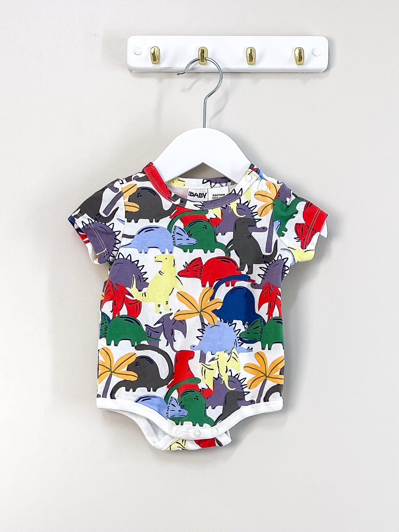 Cotton On Kids dino bodysuit (3-6m)