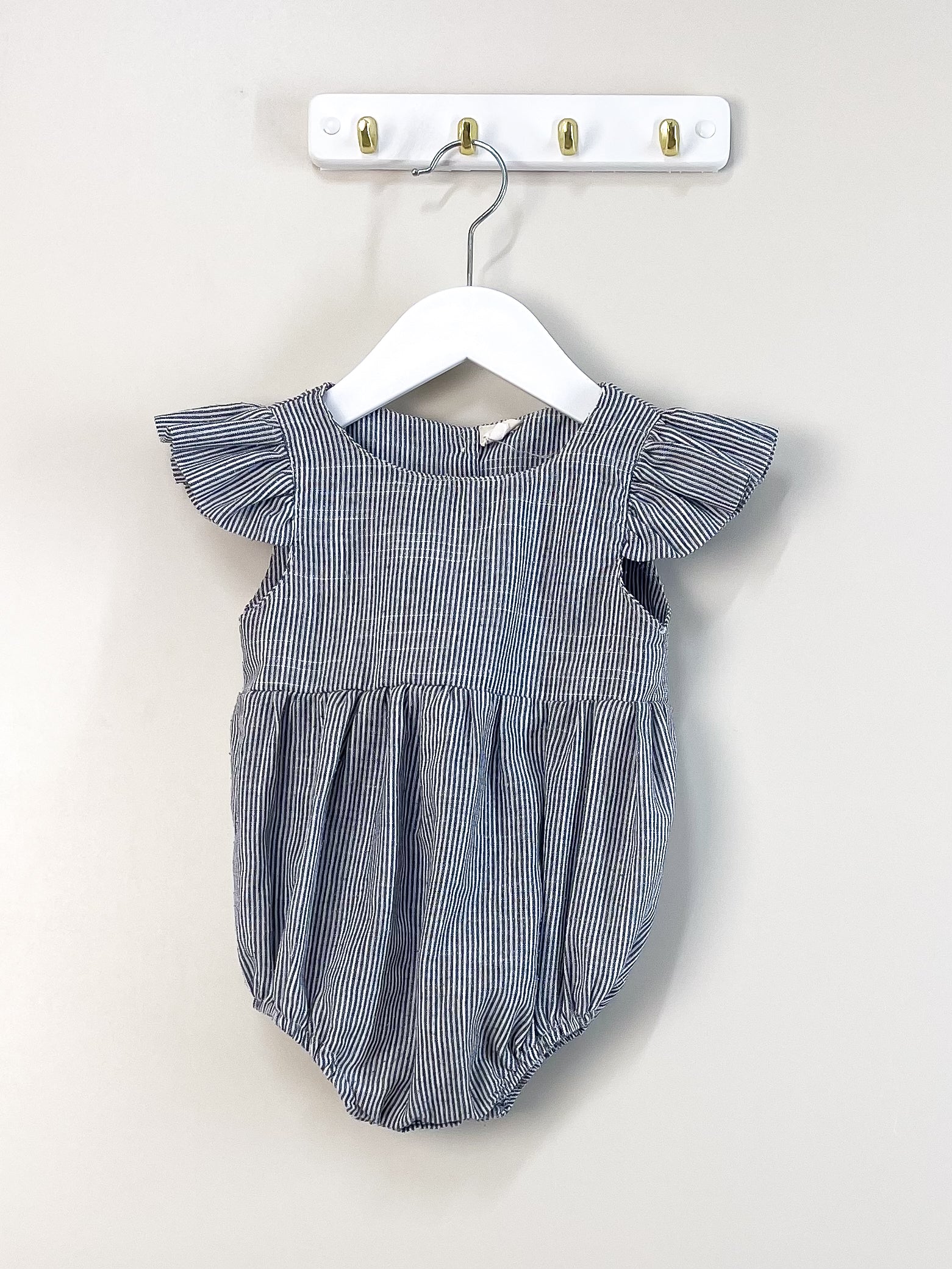 Tiny Little Toes linen romper (1y)