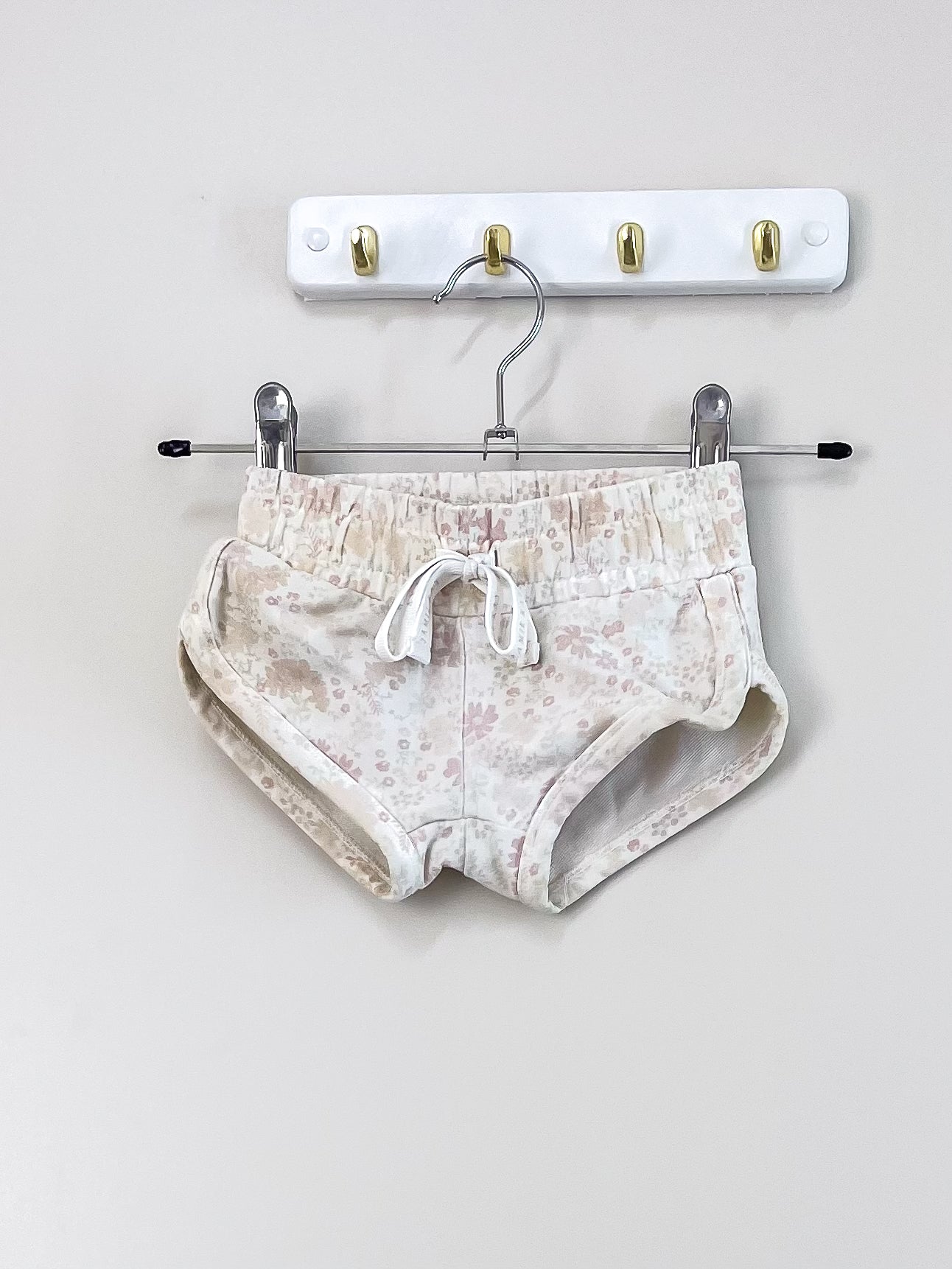 Jamie Kay organic ivy shorts (1y)
