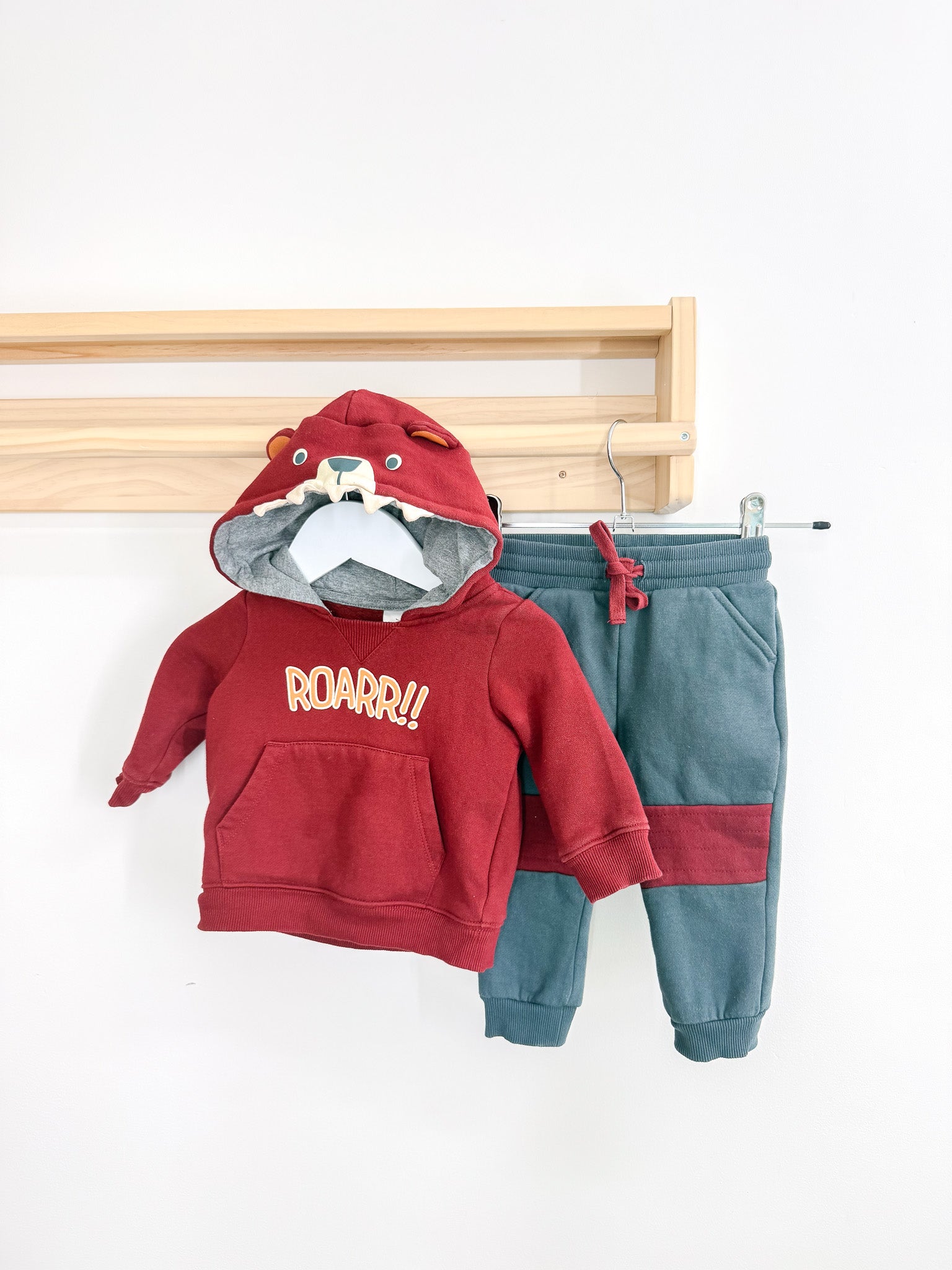 Teeny Weeny roar fleece sweat set (6-12m)