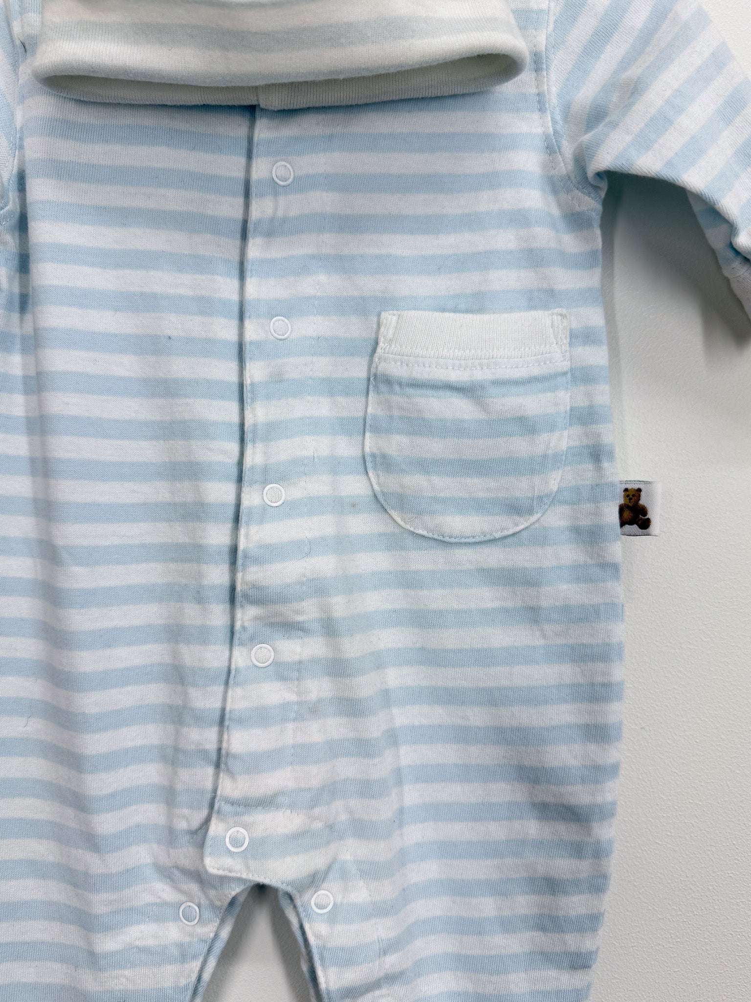 Vintage Gap stripe button onesie + beanie '00 (0-3m)