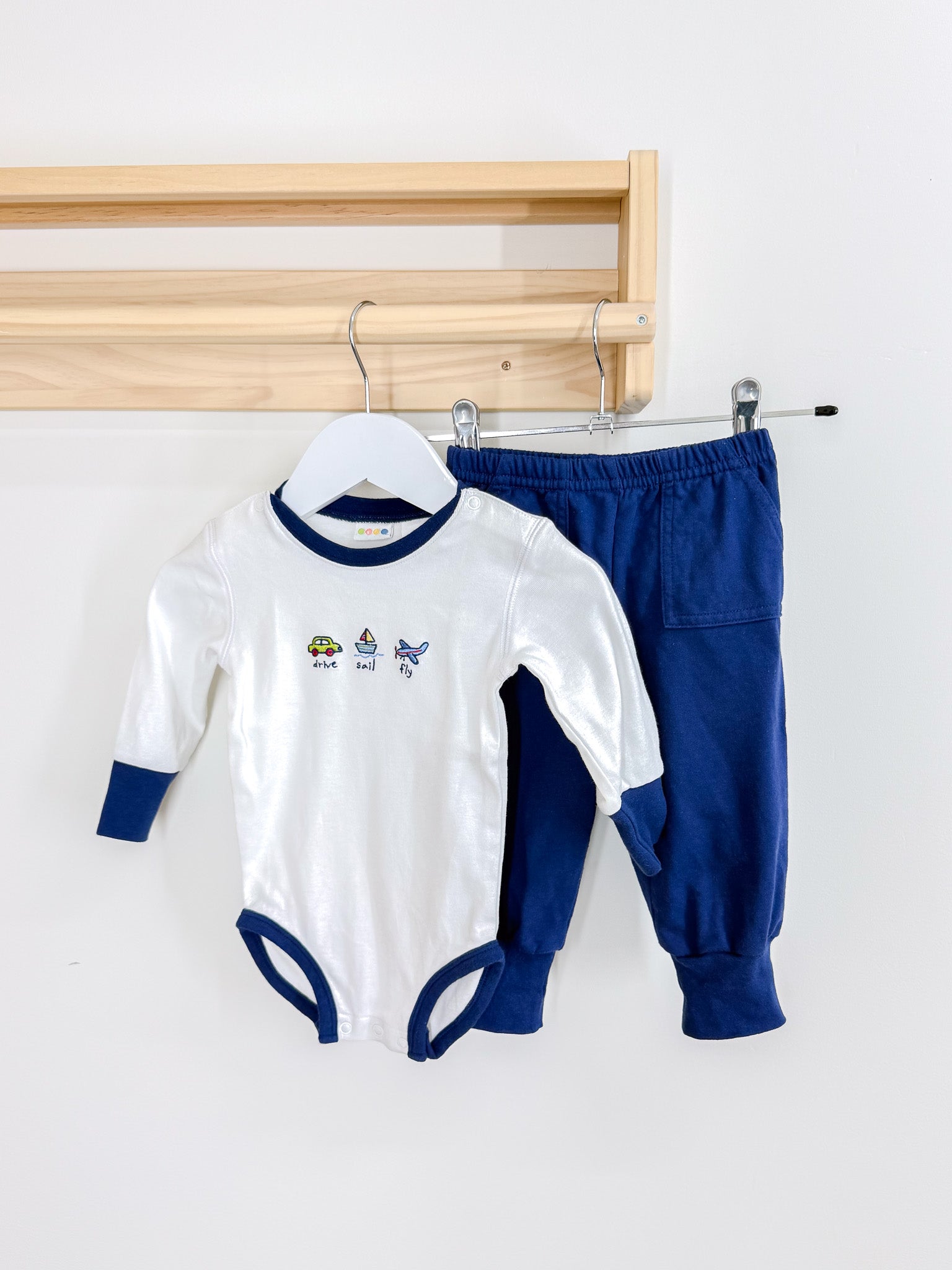 Vintage Gymboree bodysuit & leggings set '00 (3-6m)