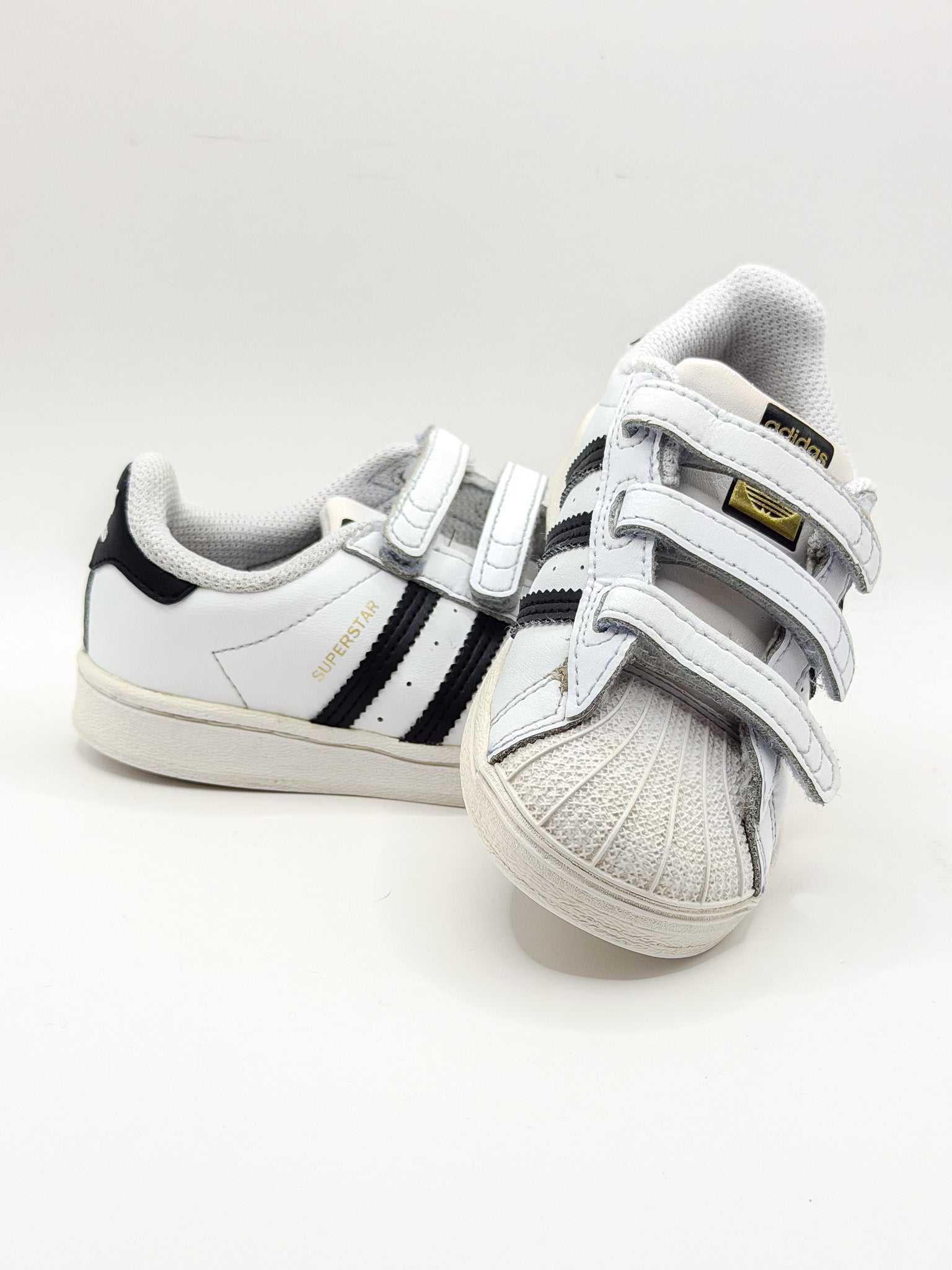 Adidas superstar sneakers (25EU)