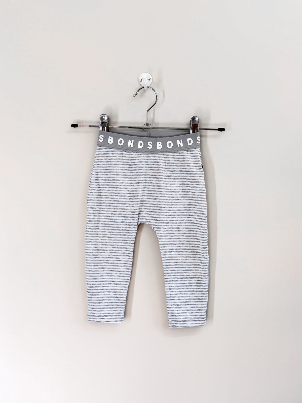 Bonds leggings - grey white stripe (3-6m)