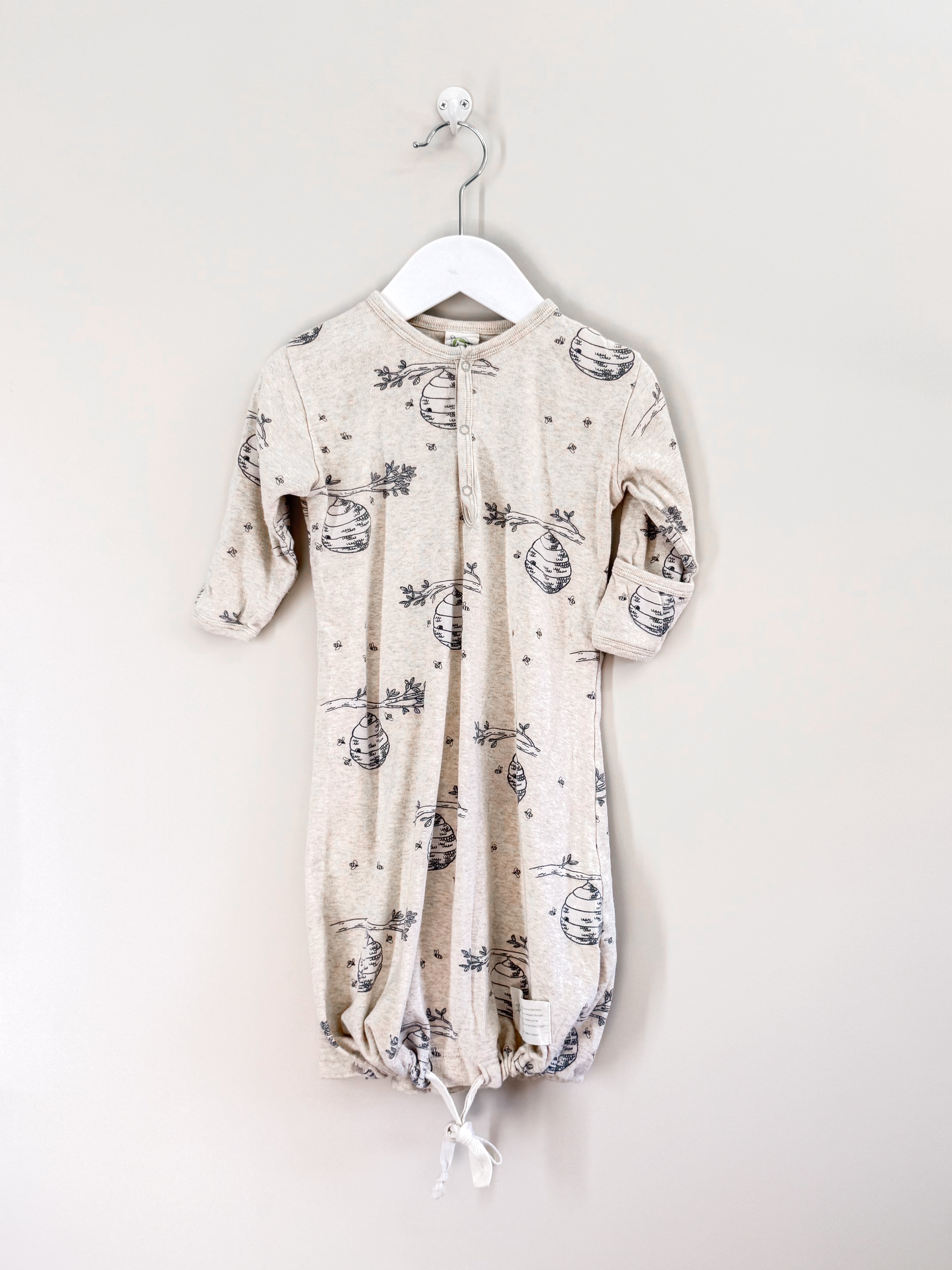 Nature Baby organic sleeping gown - honey bees (3-6m)