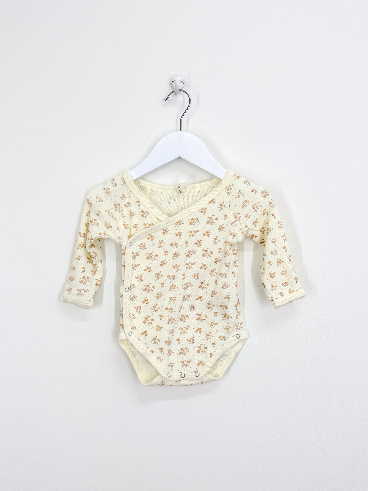 Quincy Mae organic side snap bodysuit (3-6m)