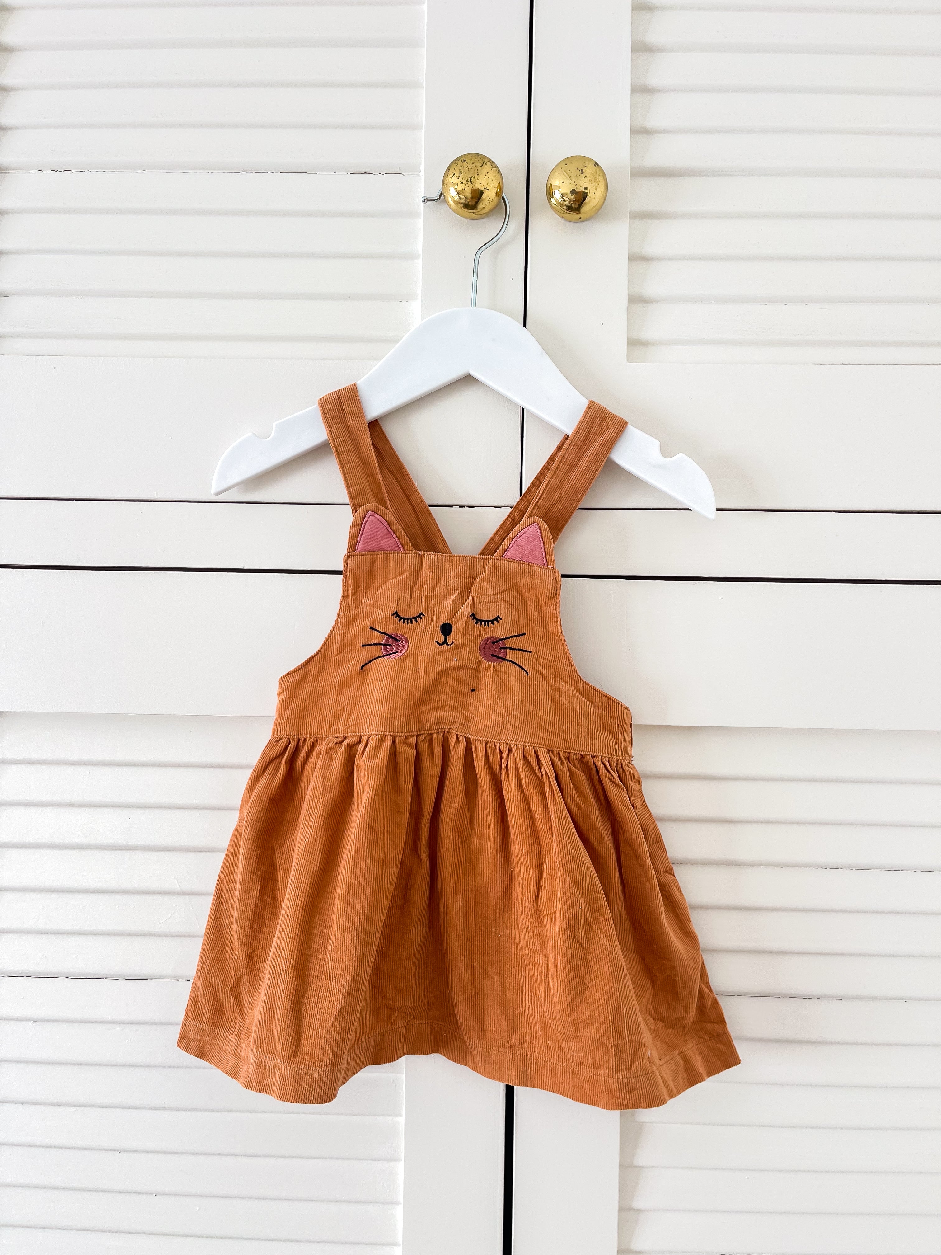 Teeny Weeny pincord kitty pinafore (6-12m)