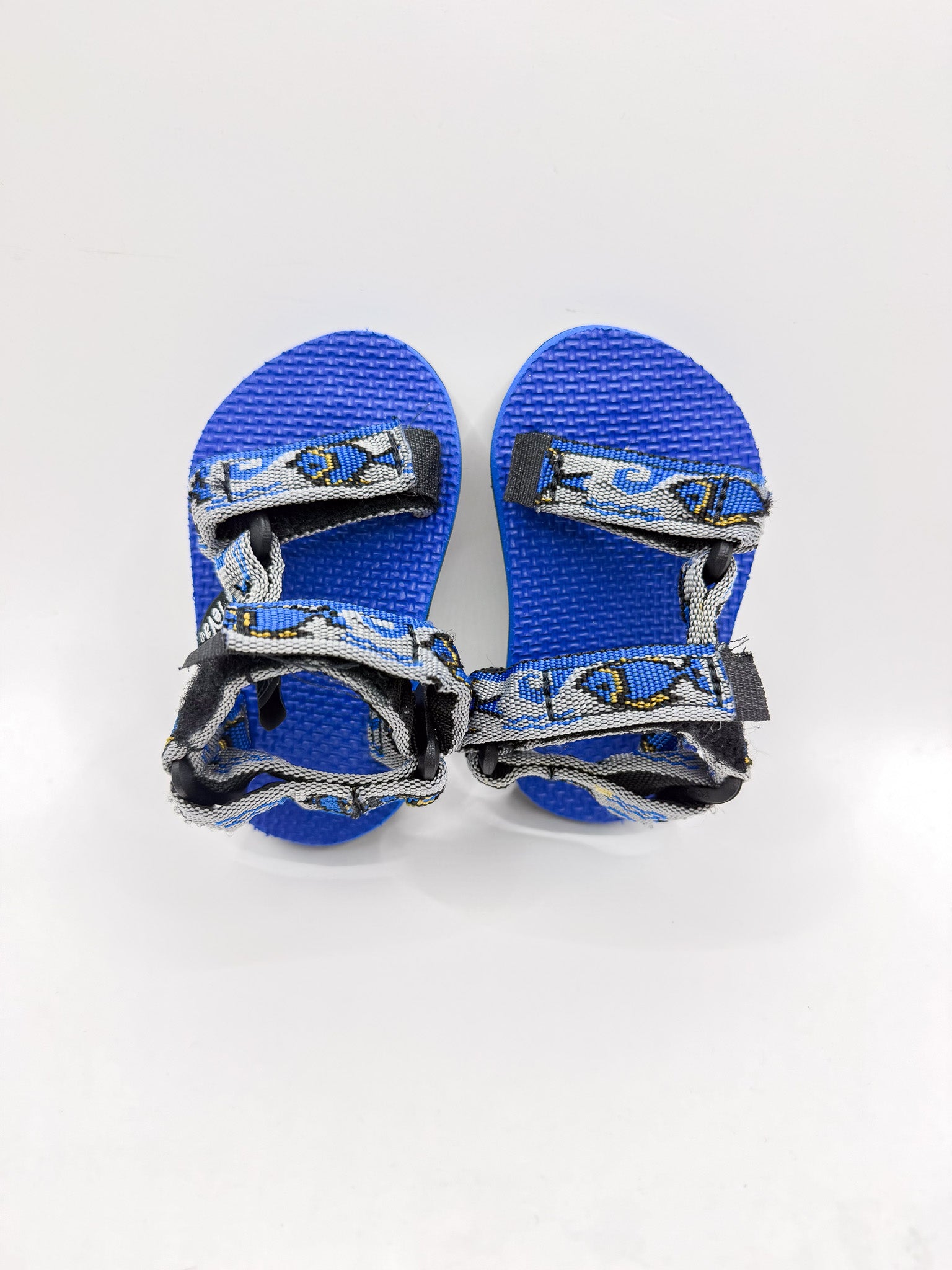 BNWOT Teva hurricane XLT sandals (18EU)