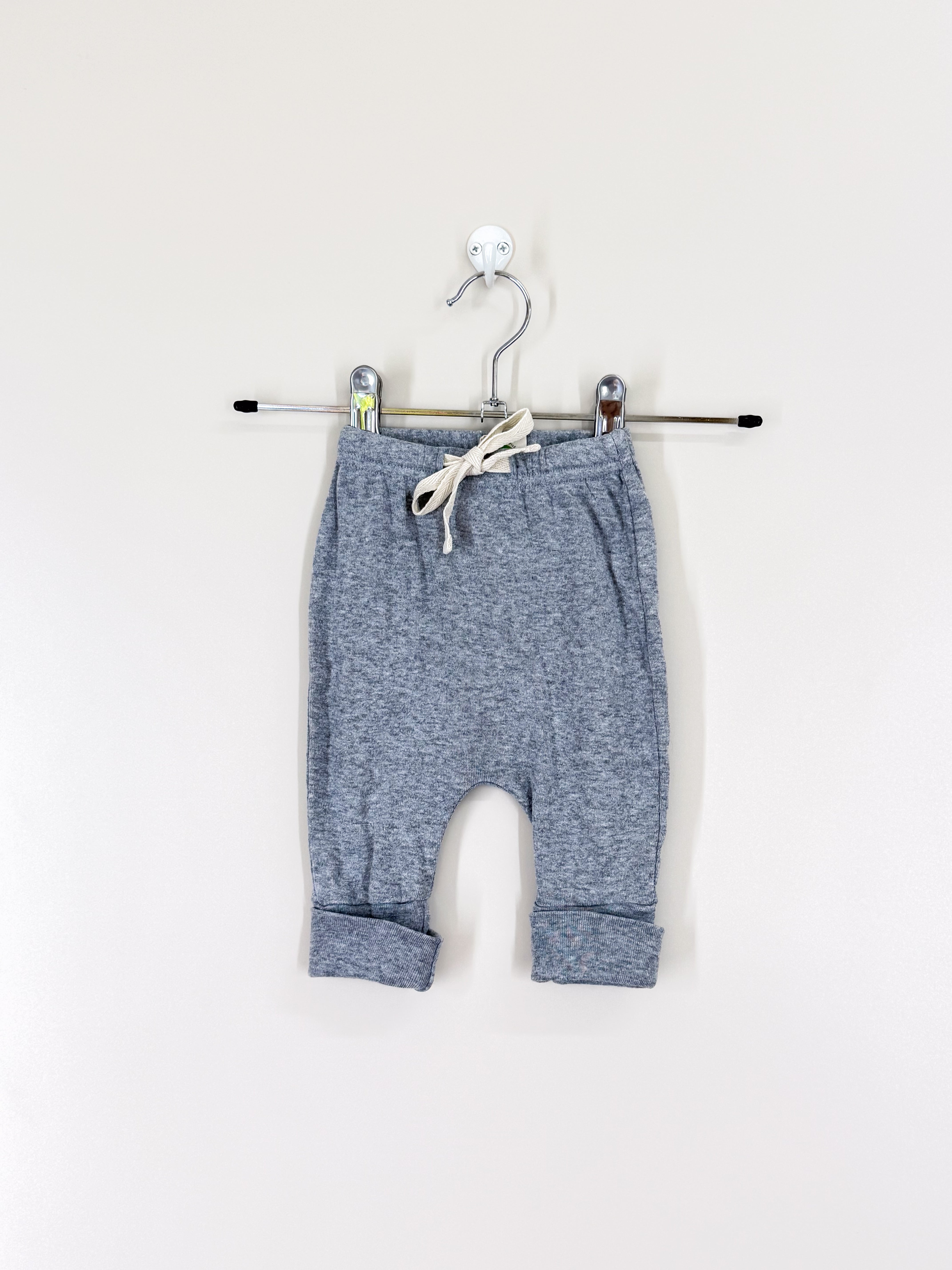 Nature Baby organic drawstring pants - grey (0-3m)