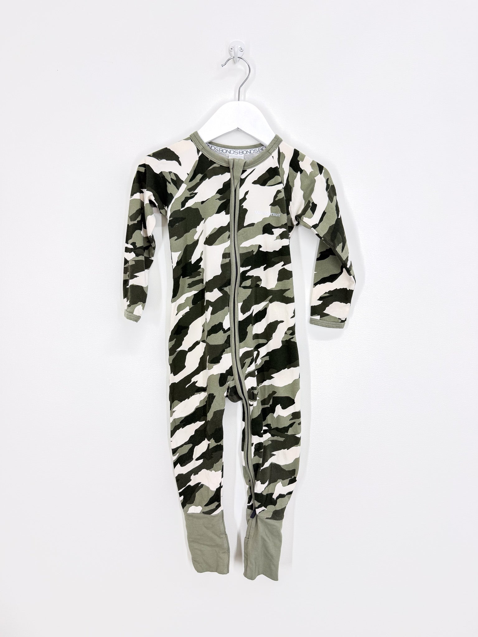 Bonds wondersuit - camo (18-24m)