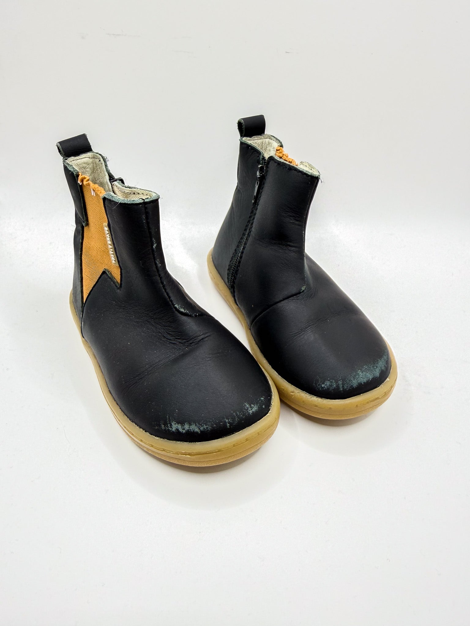 Pretty Brave electric boots (22EU)