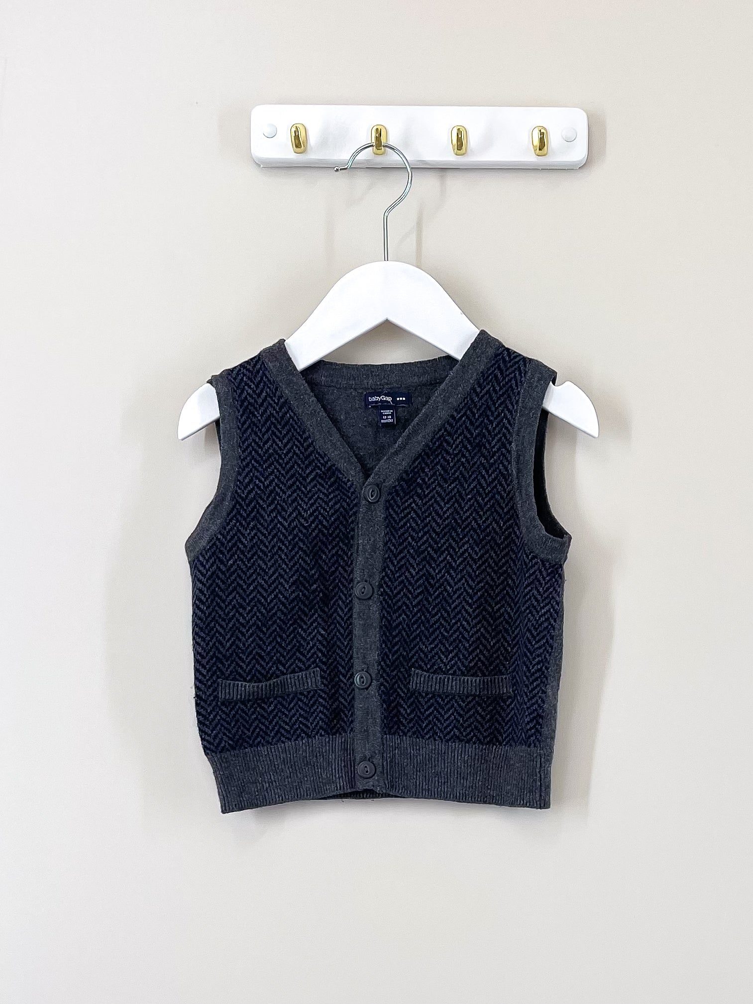 Gap knit vest (12-18m)