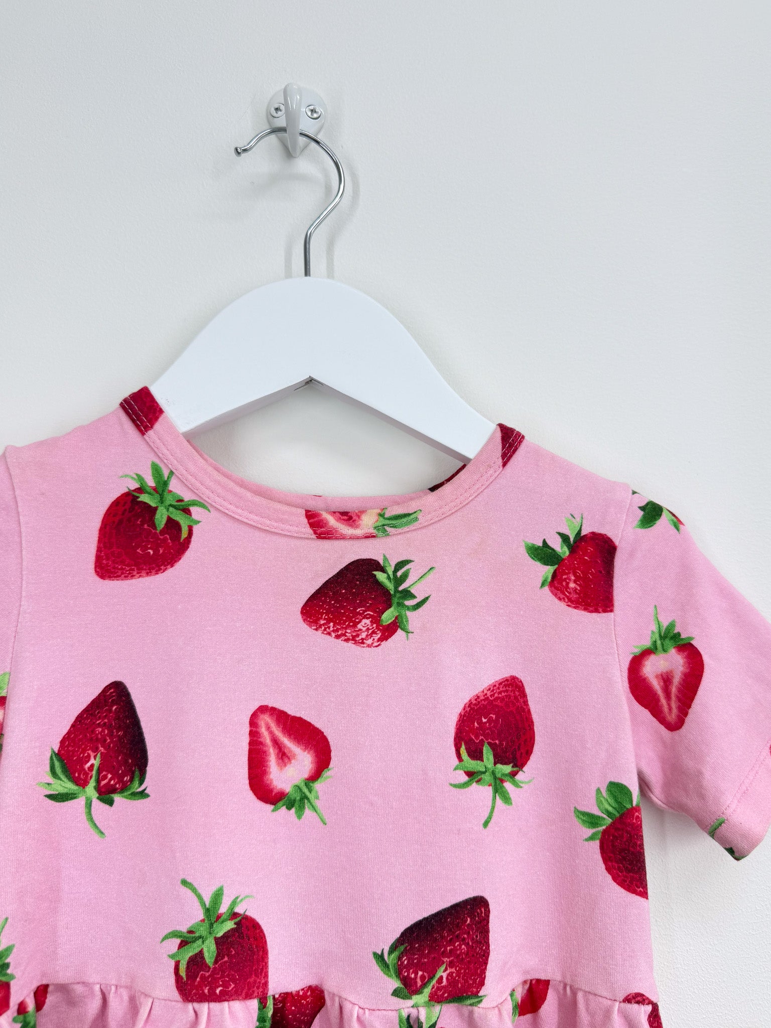 Dangerkids strawberry dress (2y)