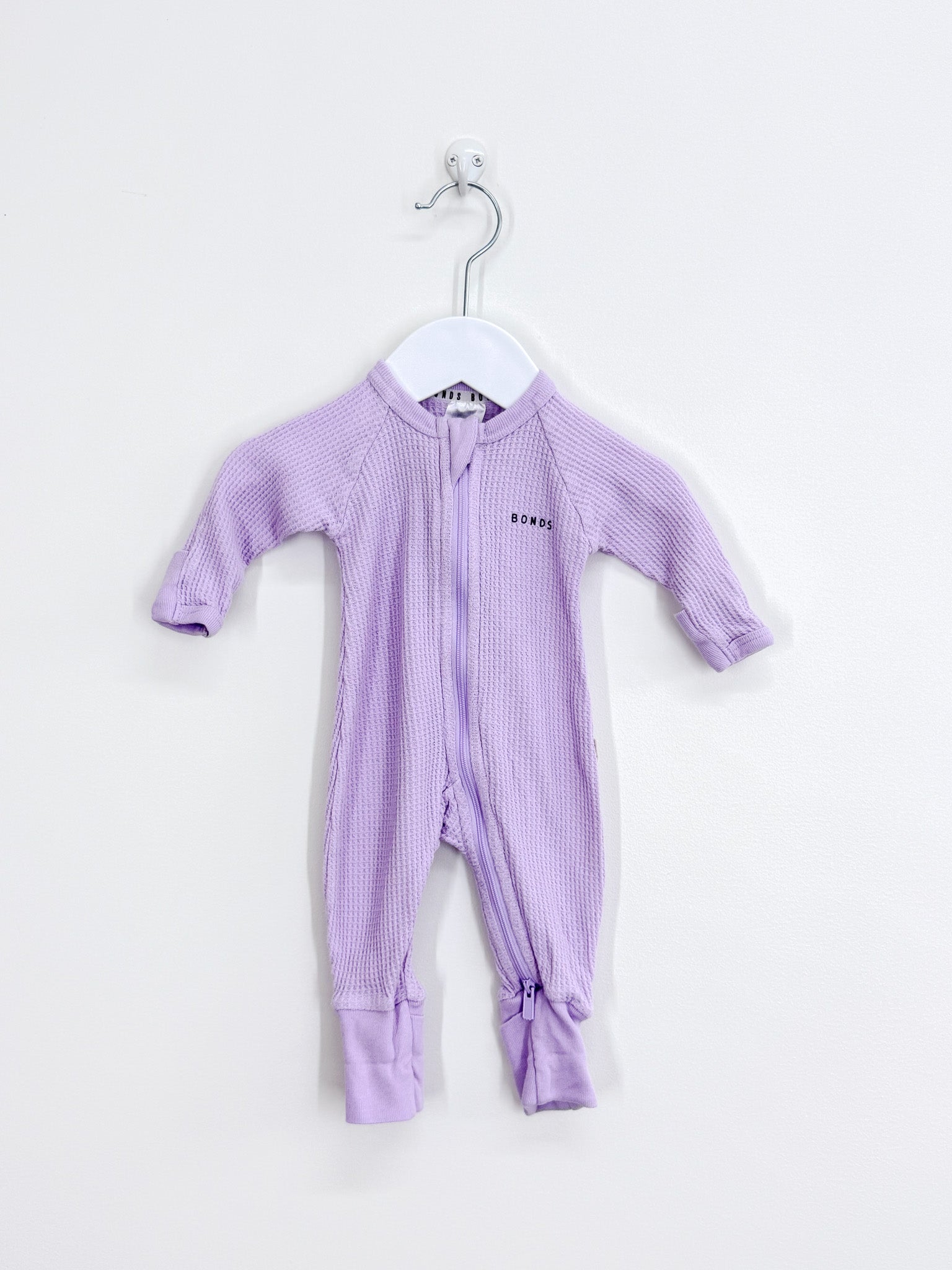 Bonds waffle zipsuit (newborn)