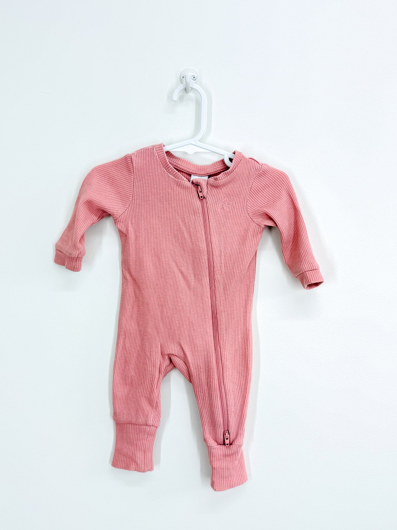 Teeny Weeny waffle zipsuit (newborn) - SECONDS