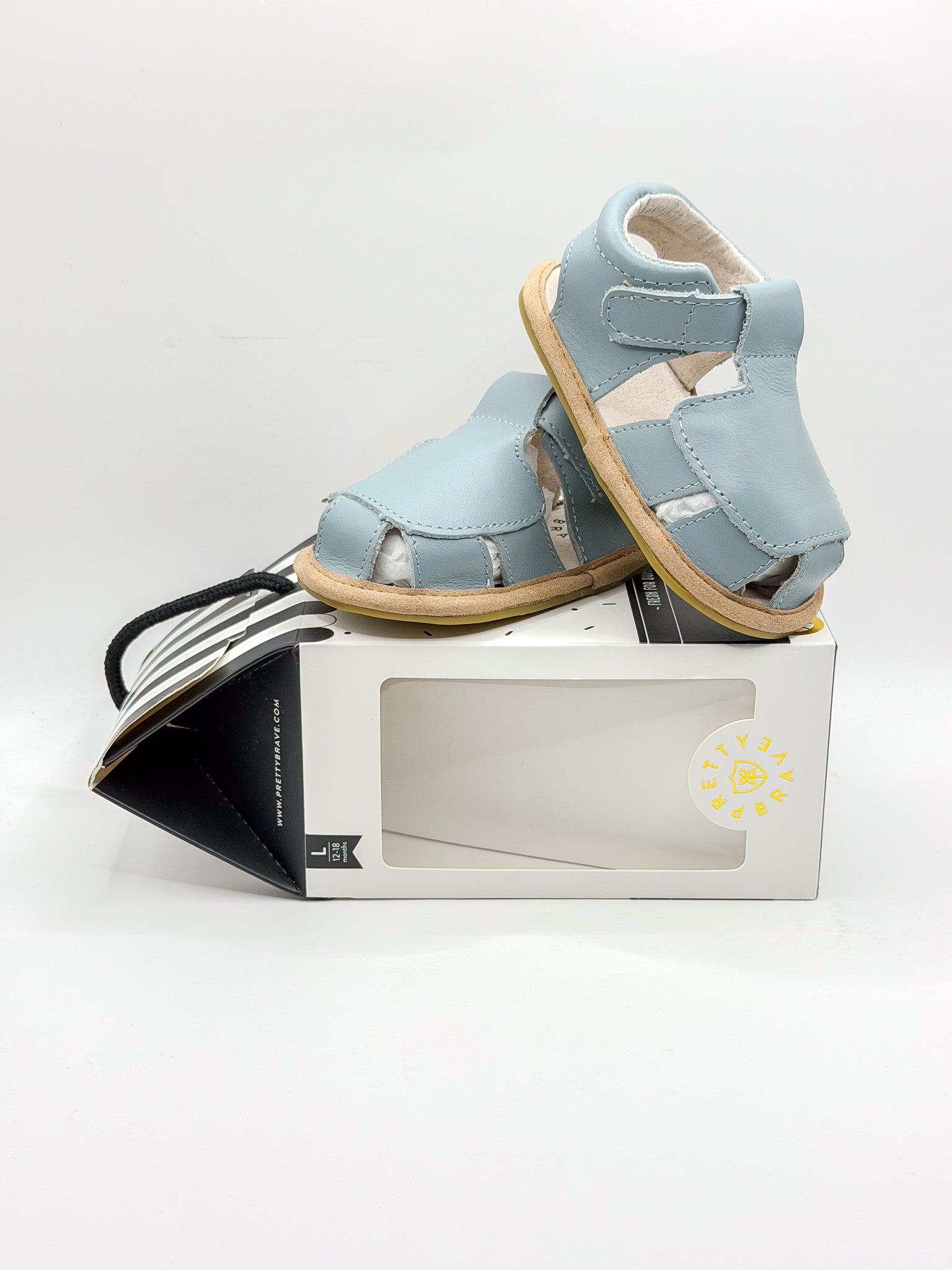 BNWT Pretty Brave milo sandals - sea foam (19-20EU)