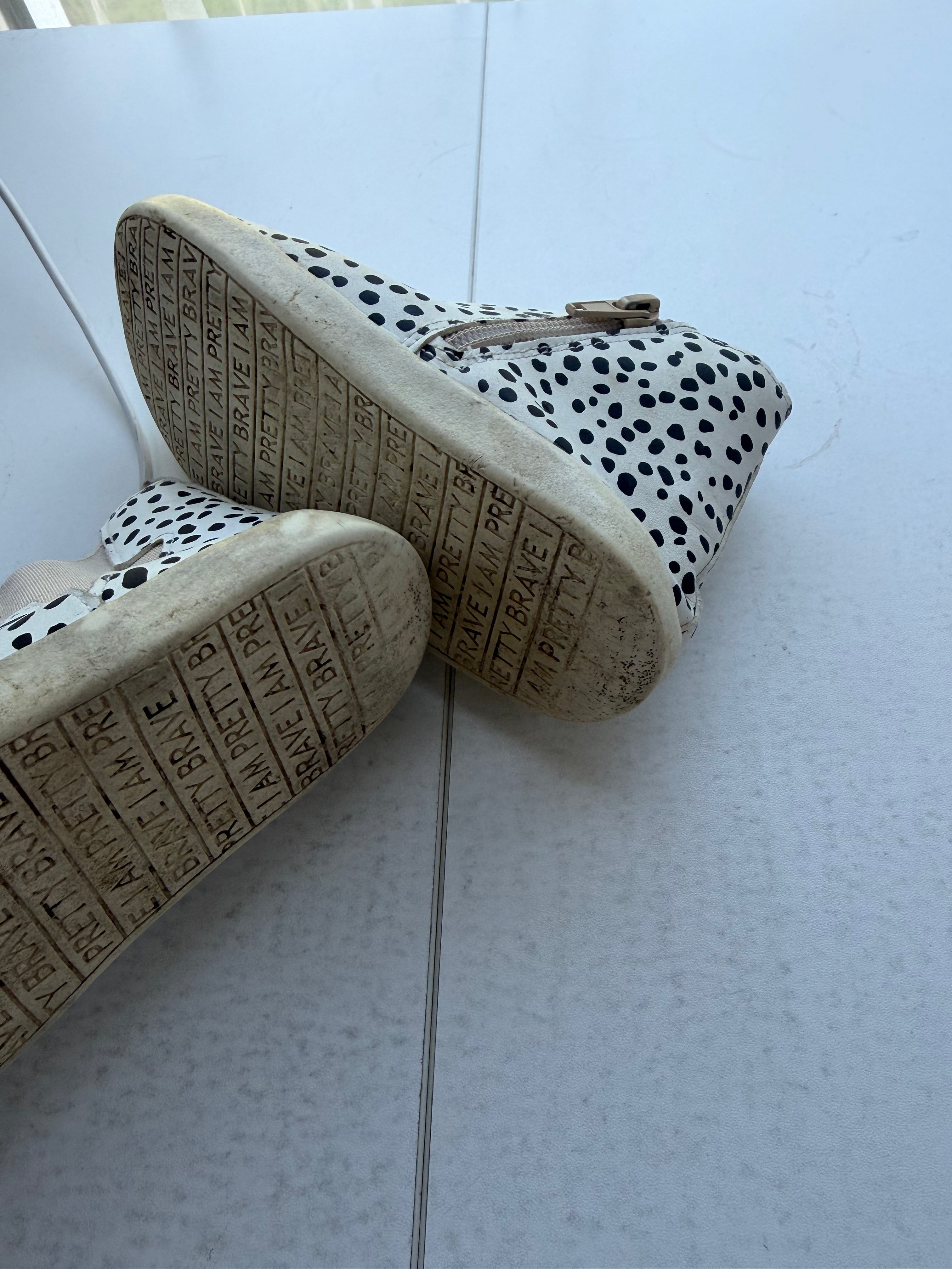 Pretty Brave electric boots - spots (26EU)