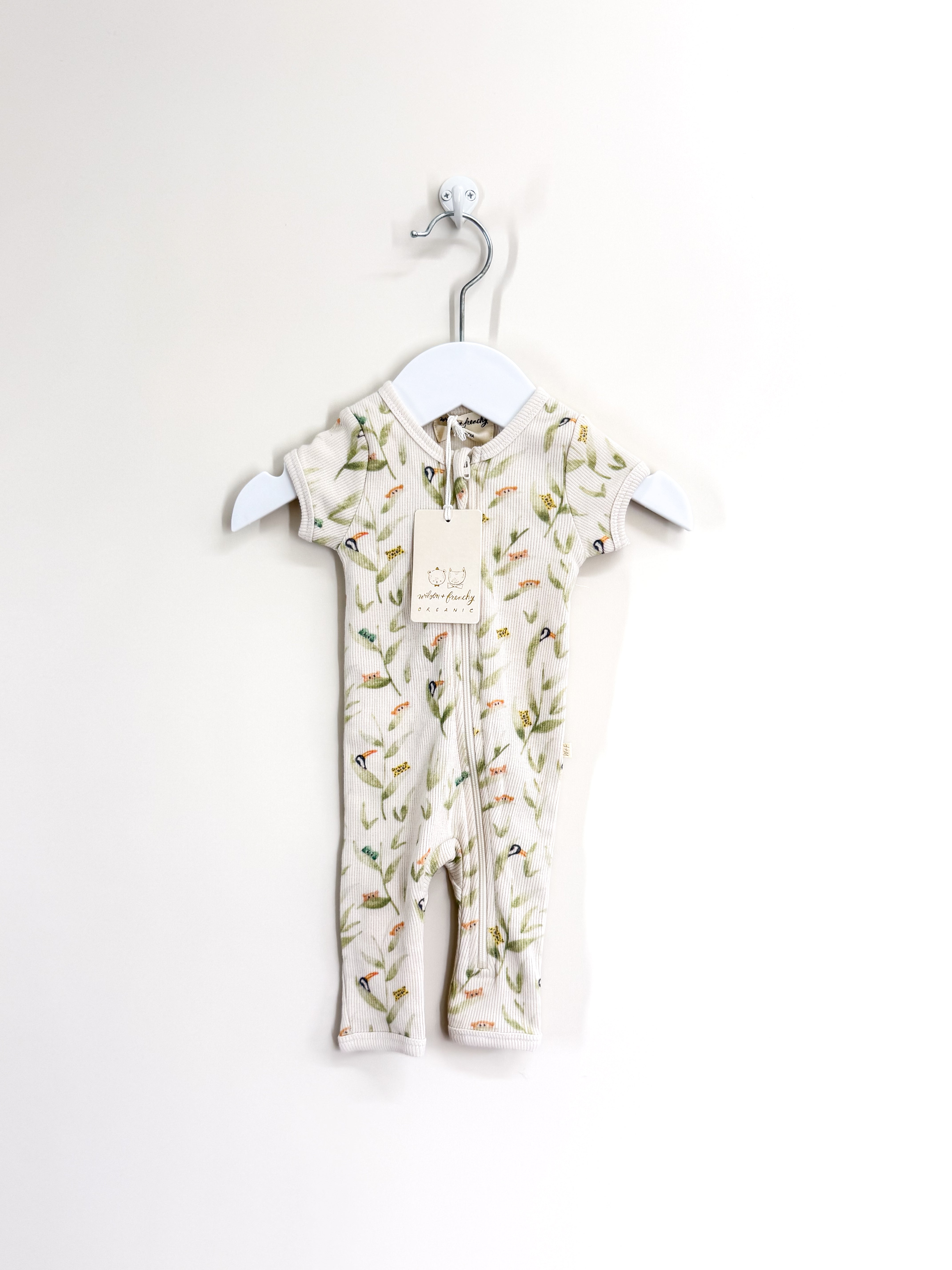 BNWT Wilson & Frenchy organic rib zipsuit - peek a book (newborn)