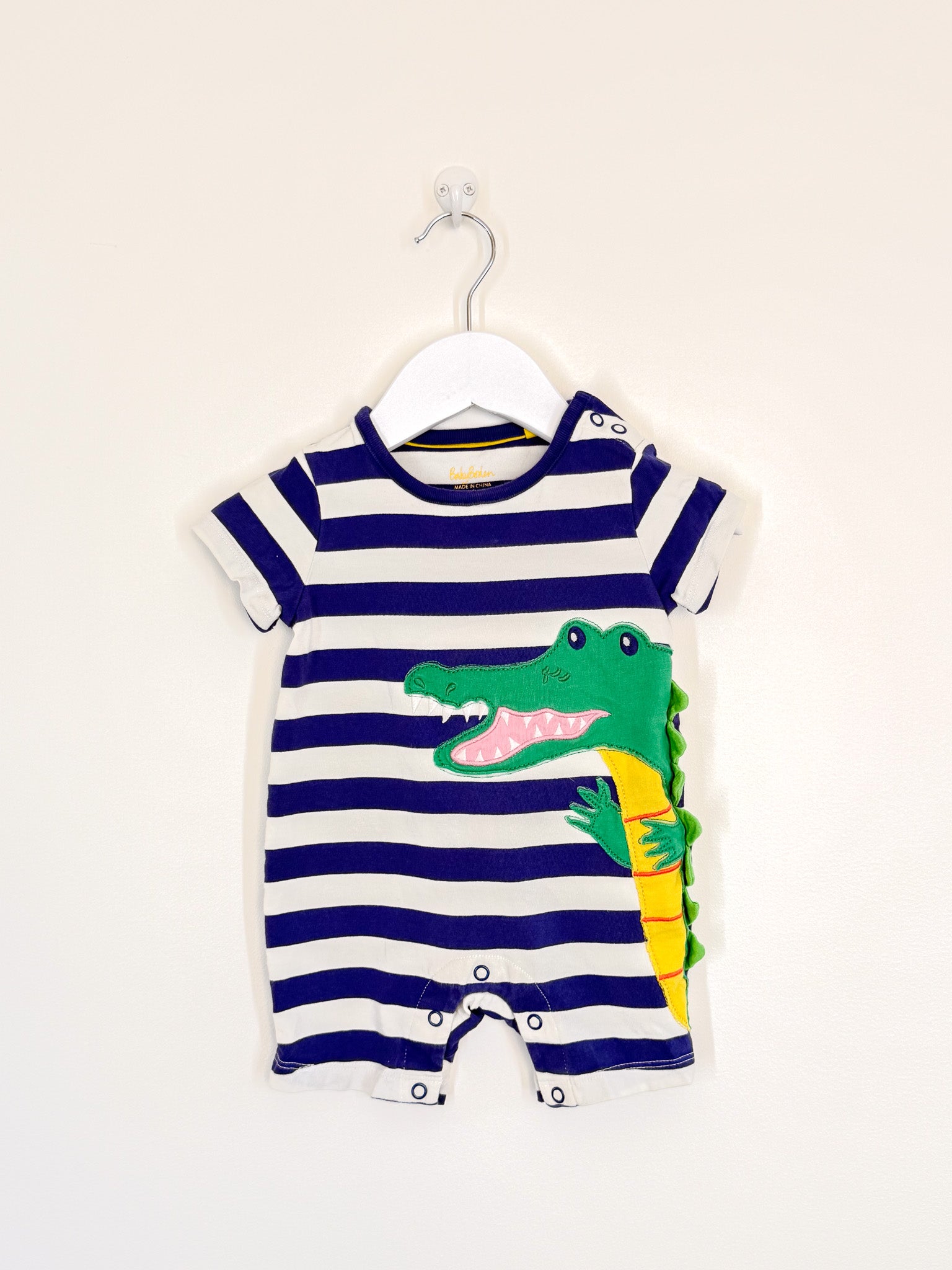 Baby Boden gator striped onesie (6-9m)