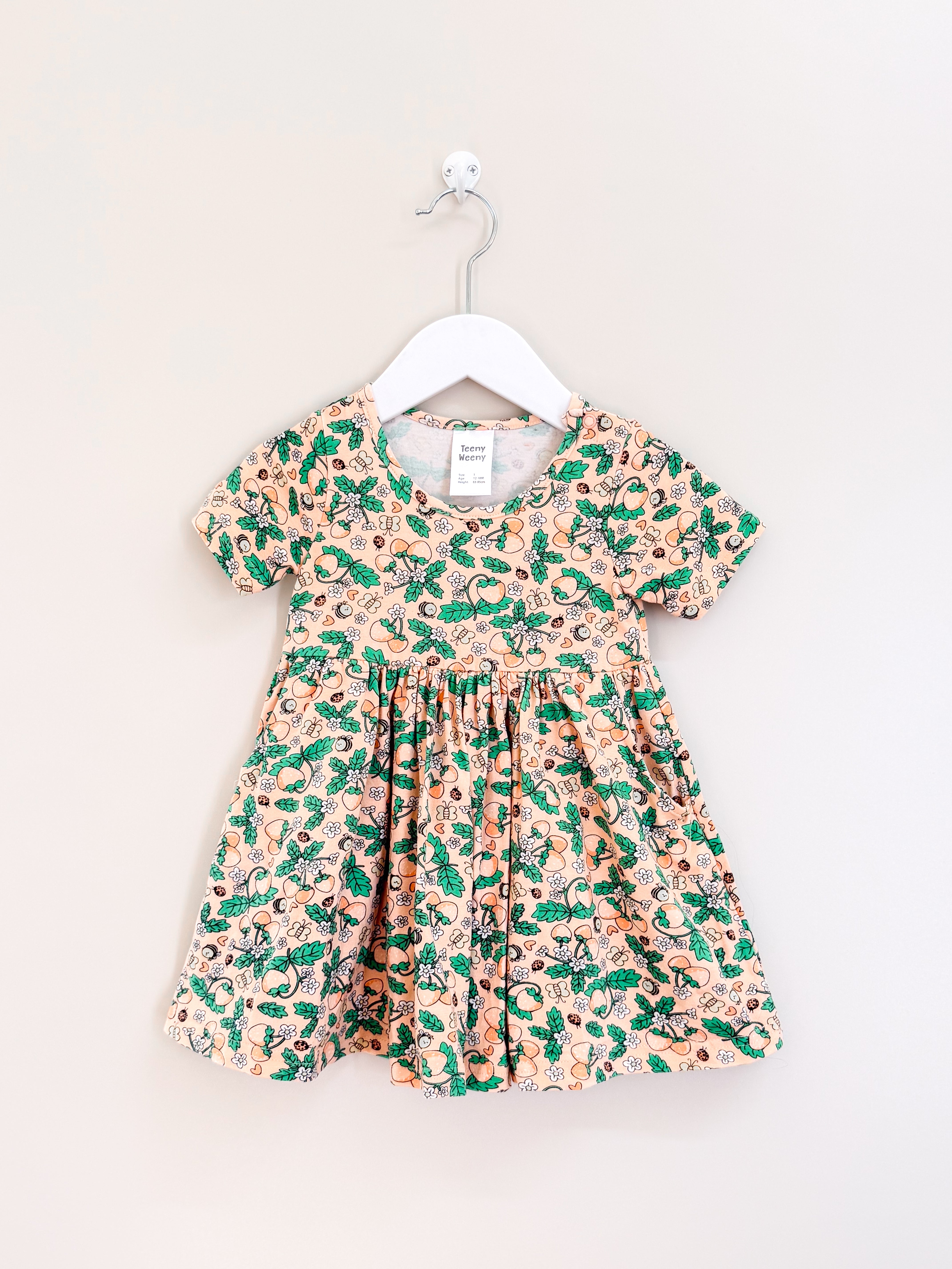 Teeny Weeny strawberry bee dress (12-18m)