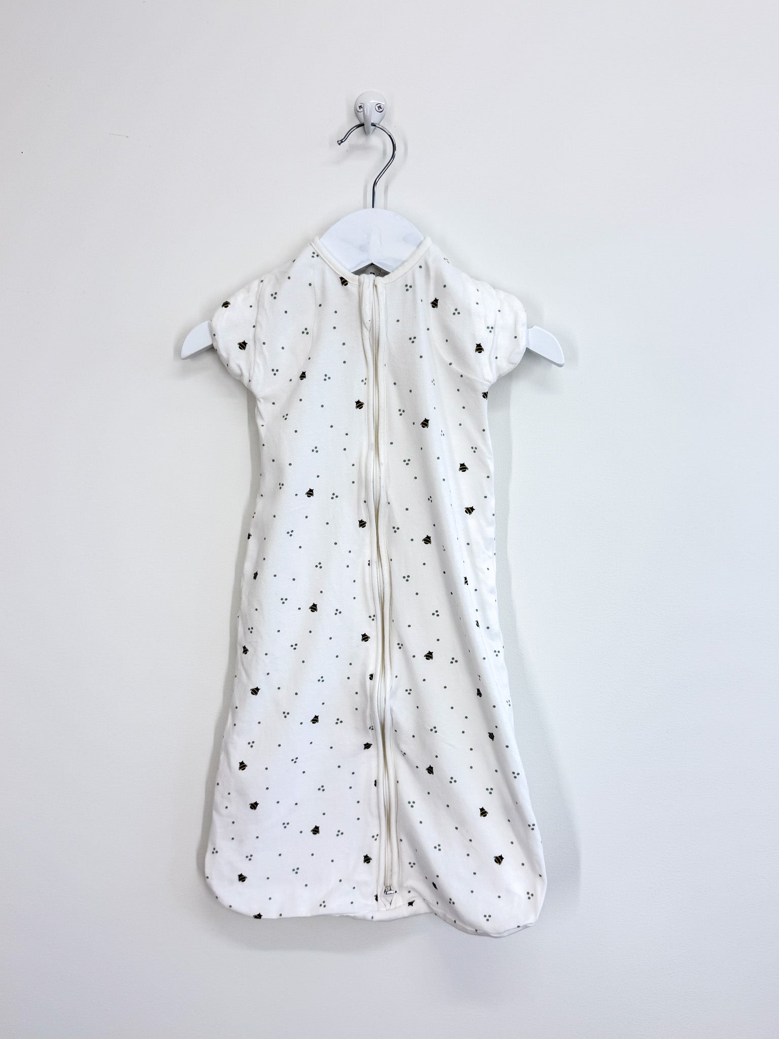 The Sleep Store organic swaddle sleep bag 0.2 tog - natural bee (nb-3m)
