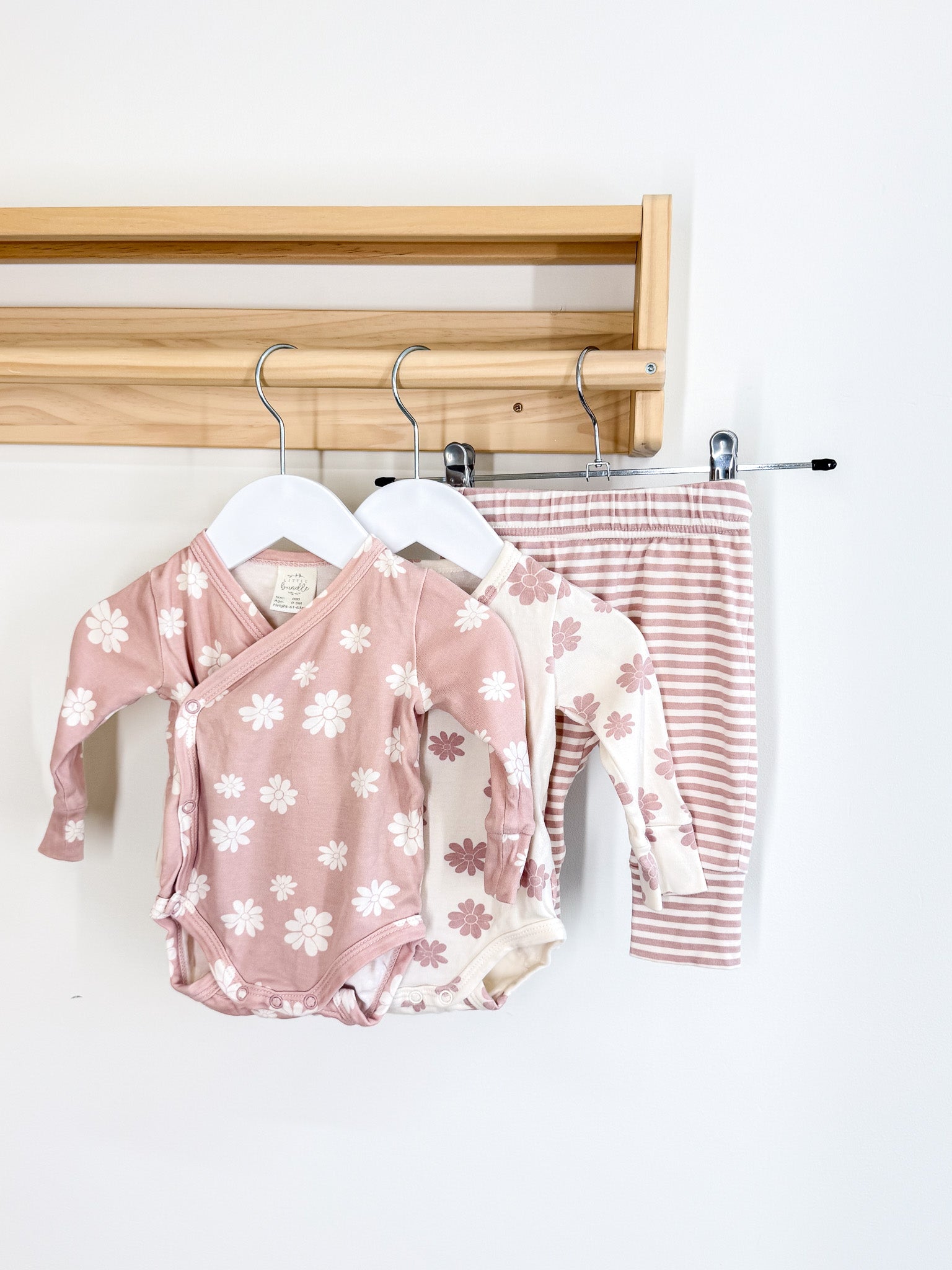 Little Bundle 3 piece bundle (0-3m)