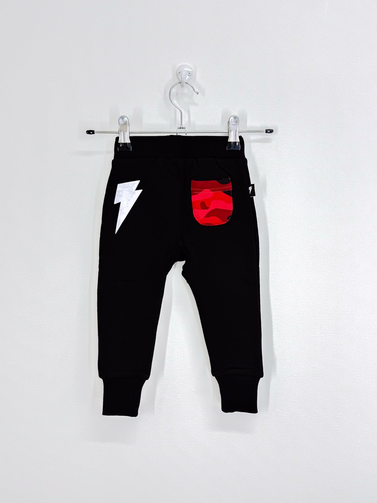 BNWT Radicool red camo space pants (1y)