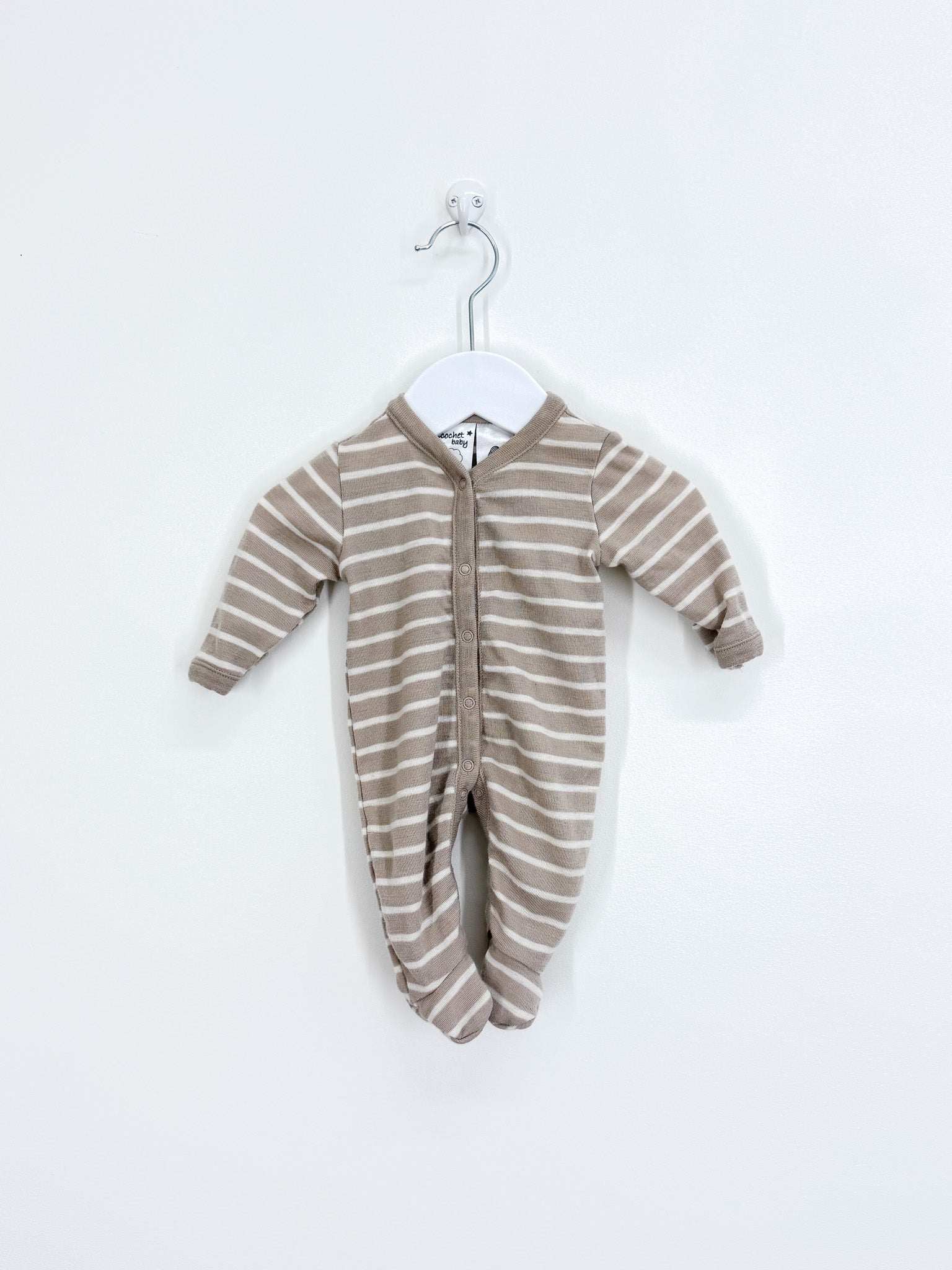 Ricochet merino button onesie - beige stripe (prem)