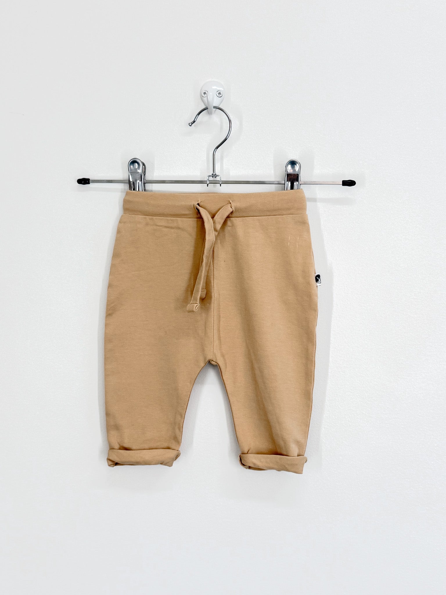 Burrow & Be organic marley pants - latte (0-3m)