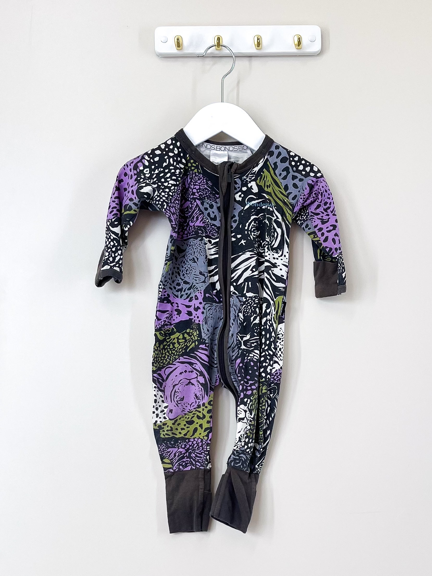 Bonds wondersuit - big cats (6-12m)
