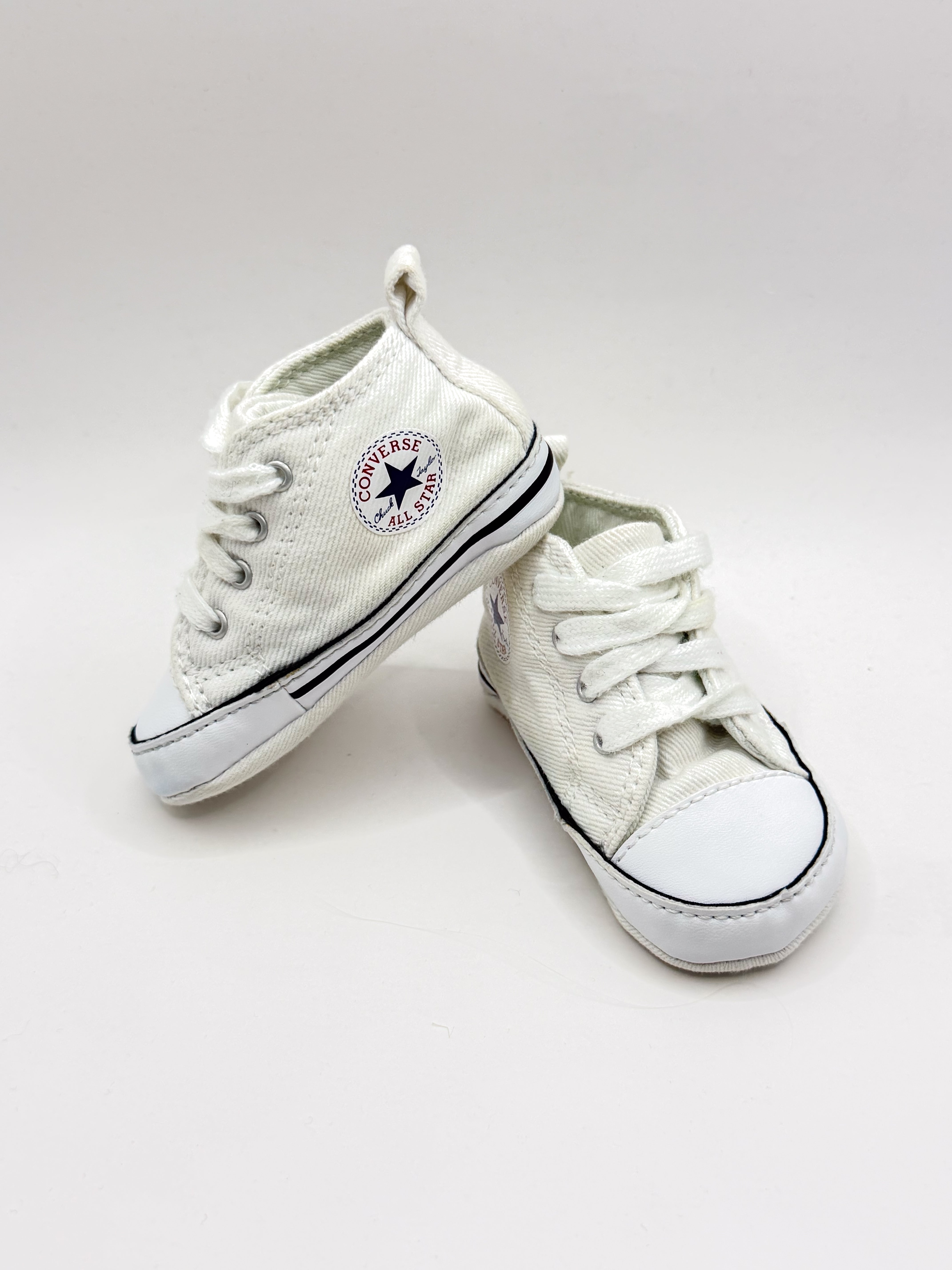 Converse cribster soft sole shoes (17EU