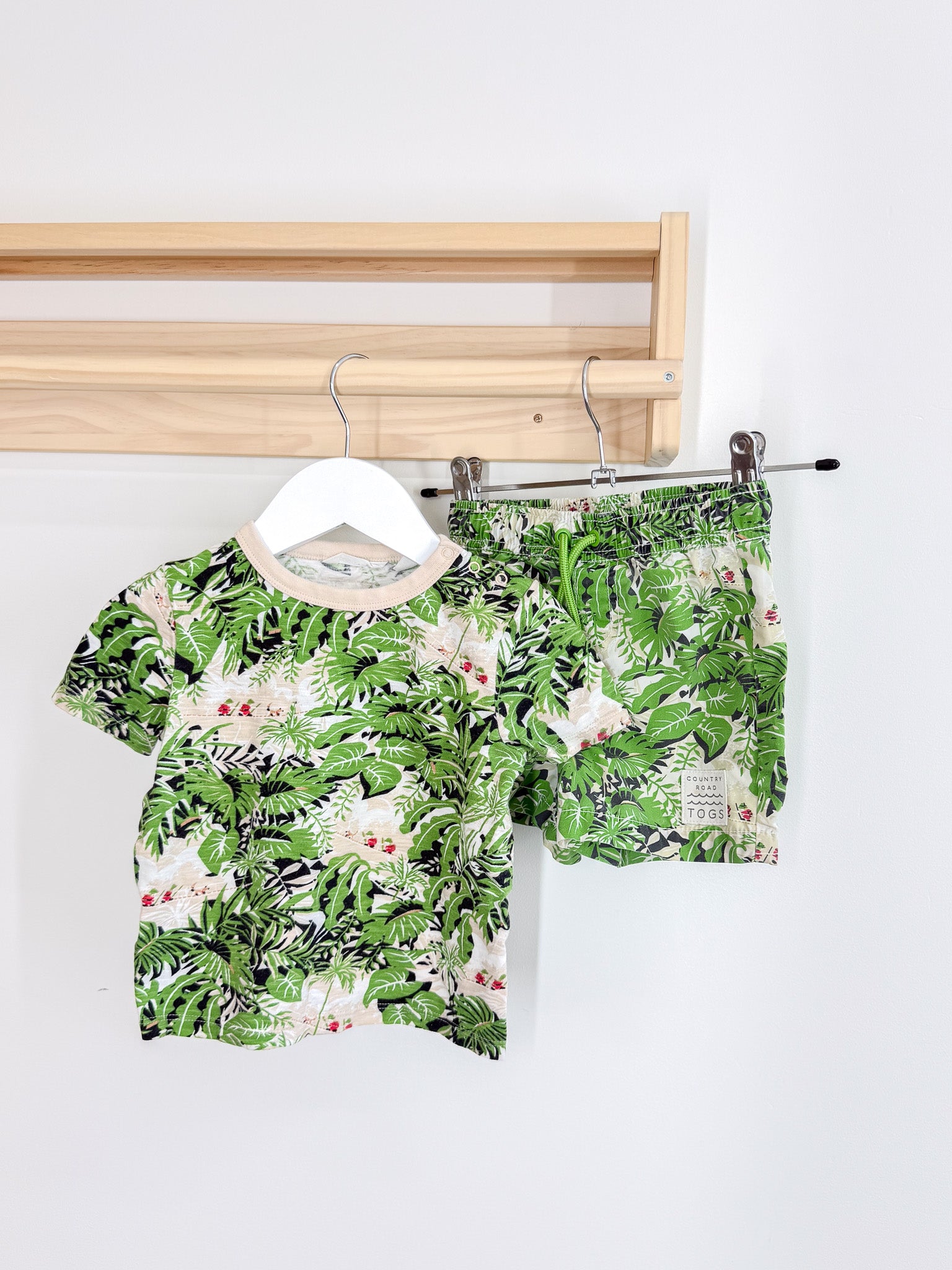Country Road jungle tee & board shorts set (18-24m)