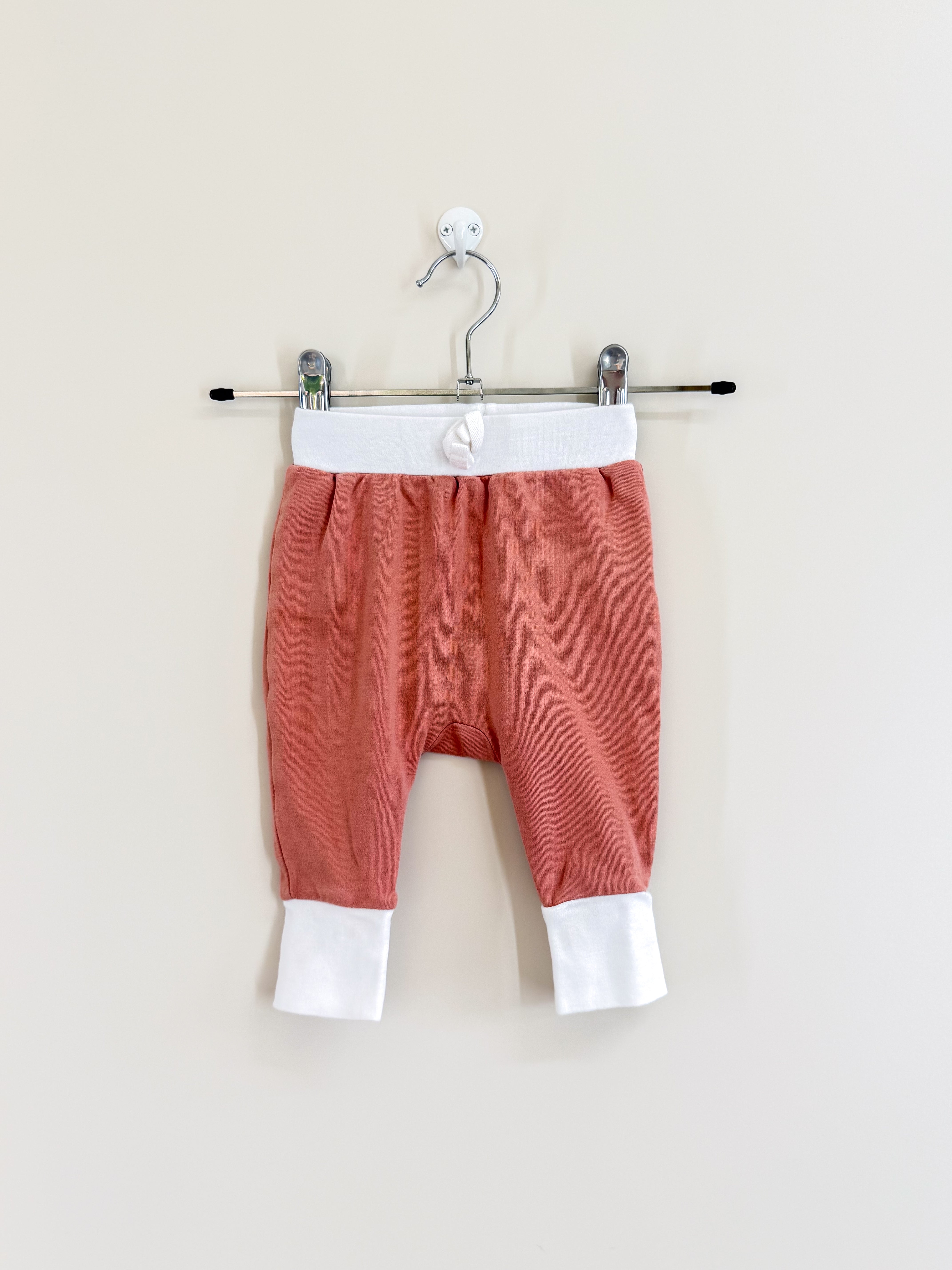 Little Bundle harem pants (newborn)