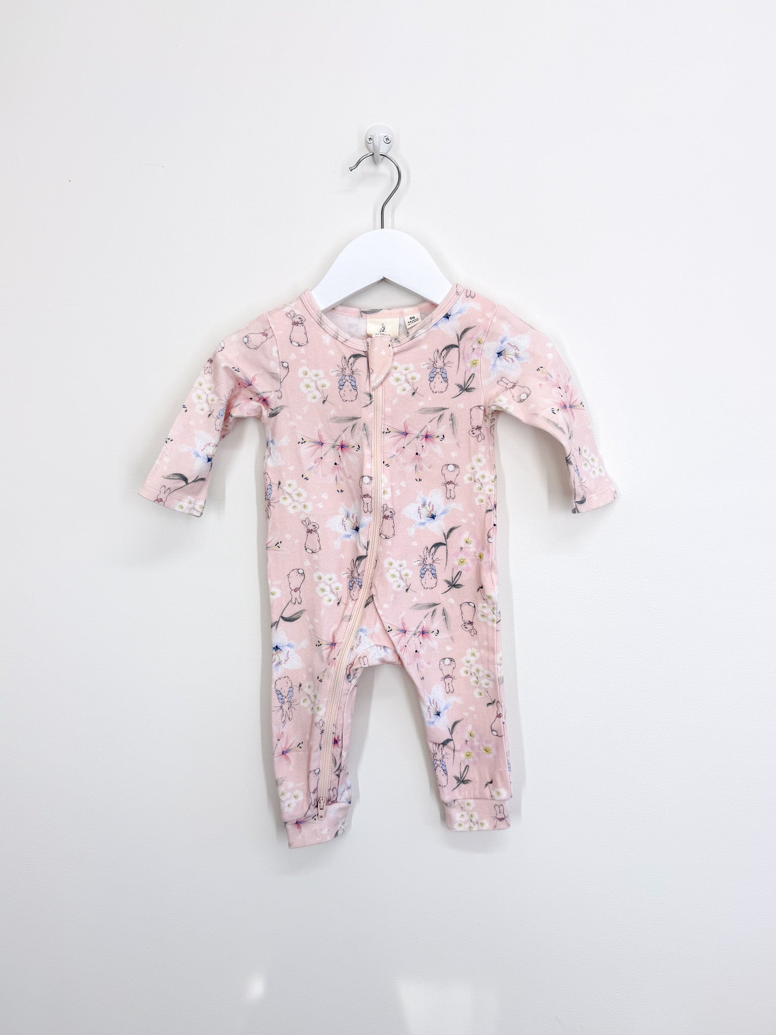 Peter Rabbit zip onesie (3-6m)