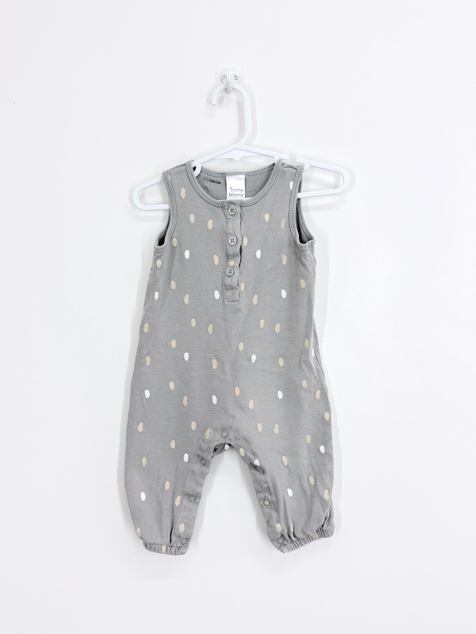 Teeny Weeny sleeveless romper (6-12m) - SECONDS
