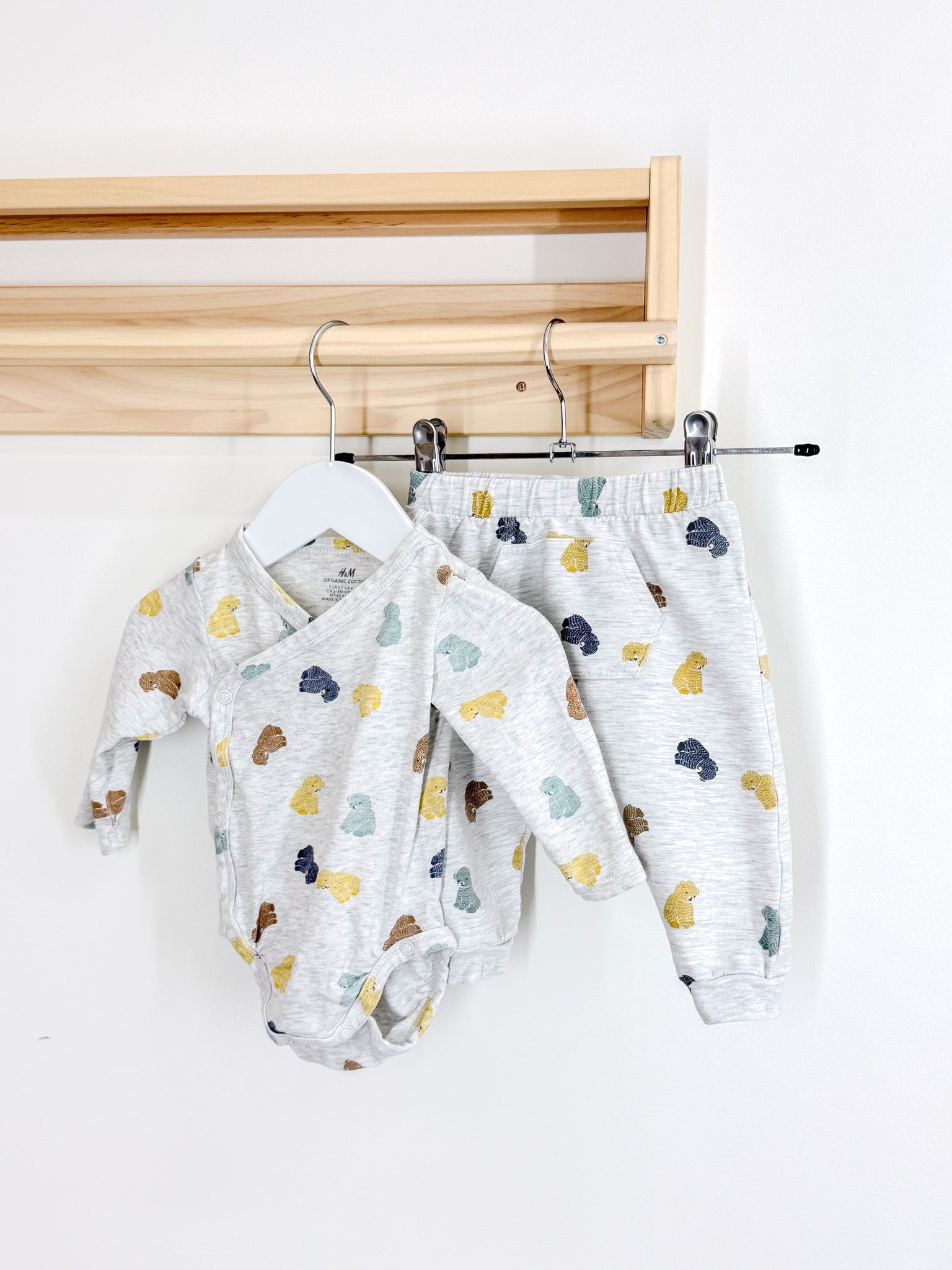 H&M bears kimono bodysuit + pants set (0-3m)