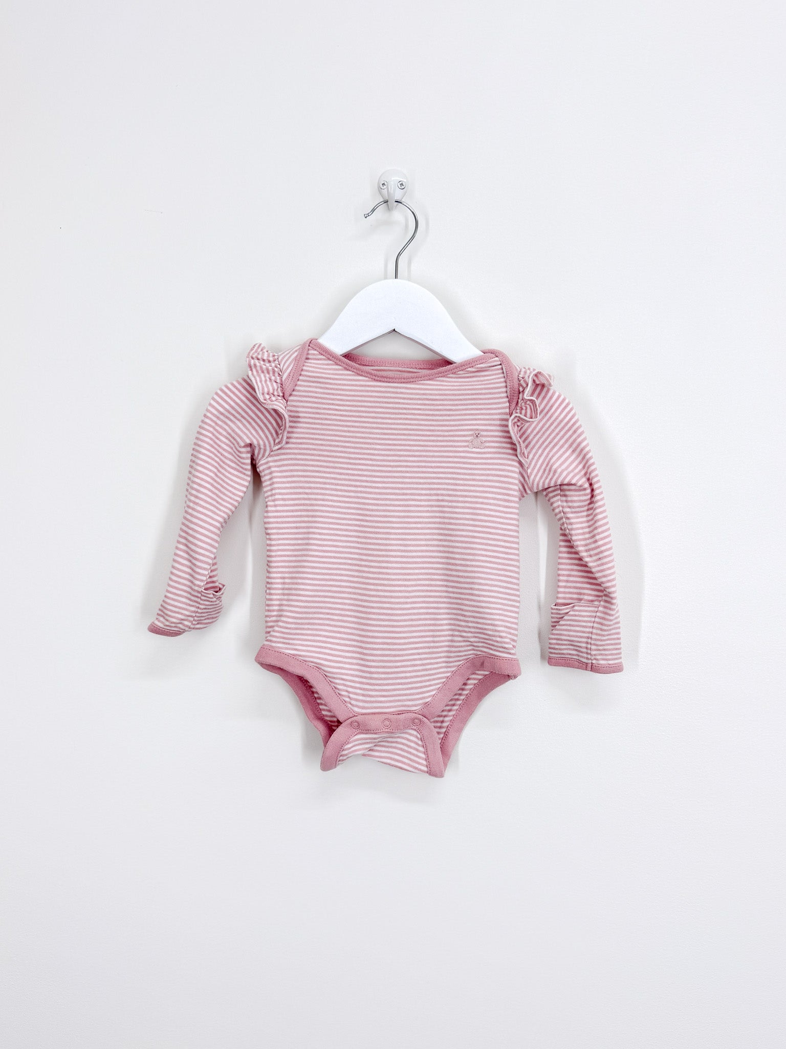 Gap long sleeve striped bodysuit (3-6m)