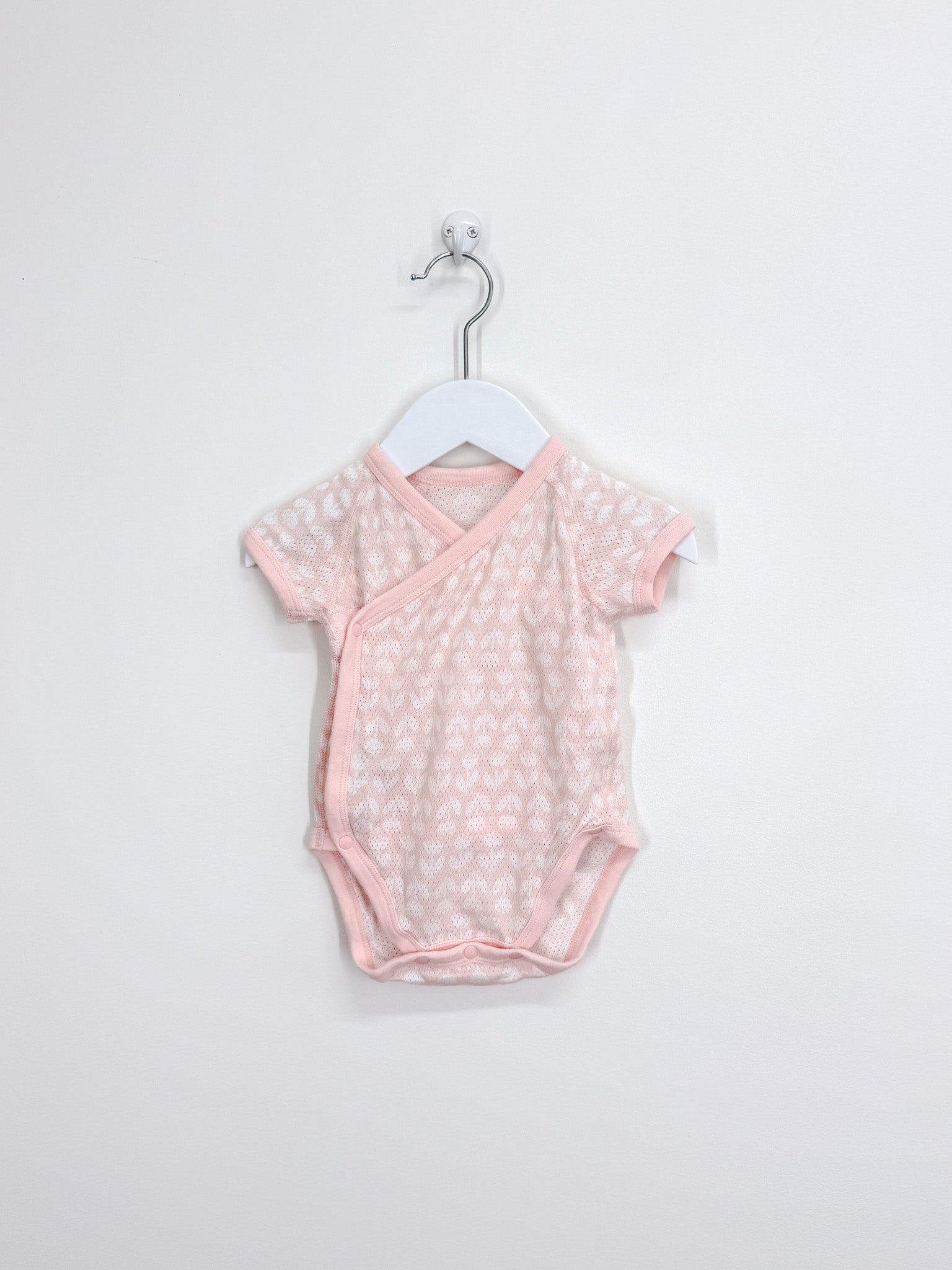 Uniqlo summer mesh bodysuit (0-3m)