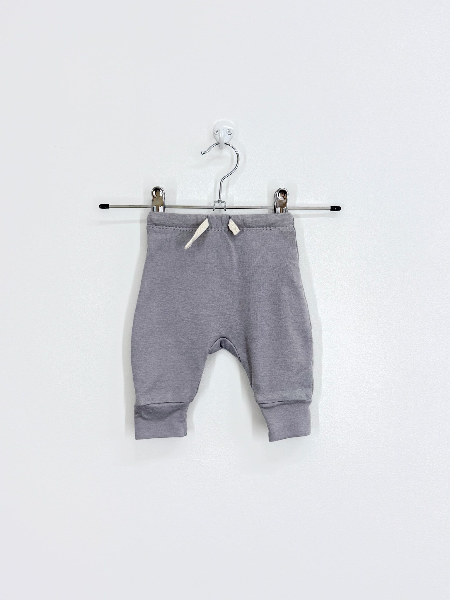 Quincy Mae organic drawstring pants (0-3m)
