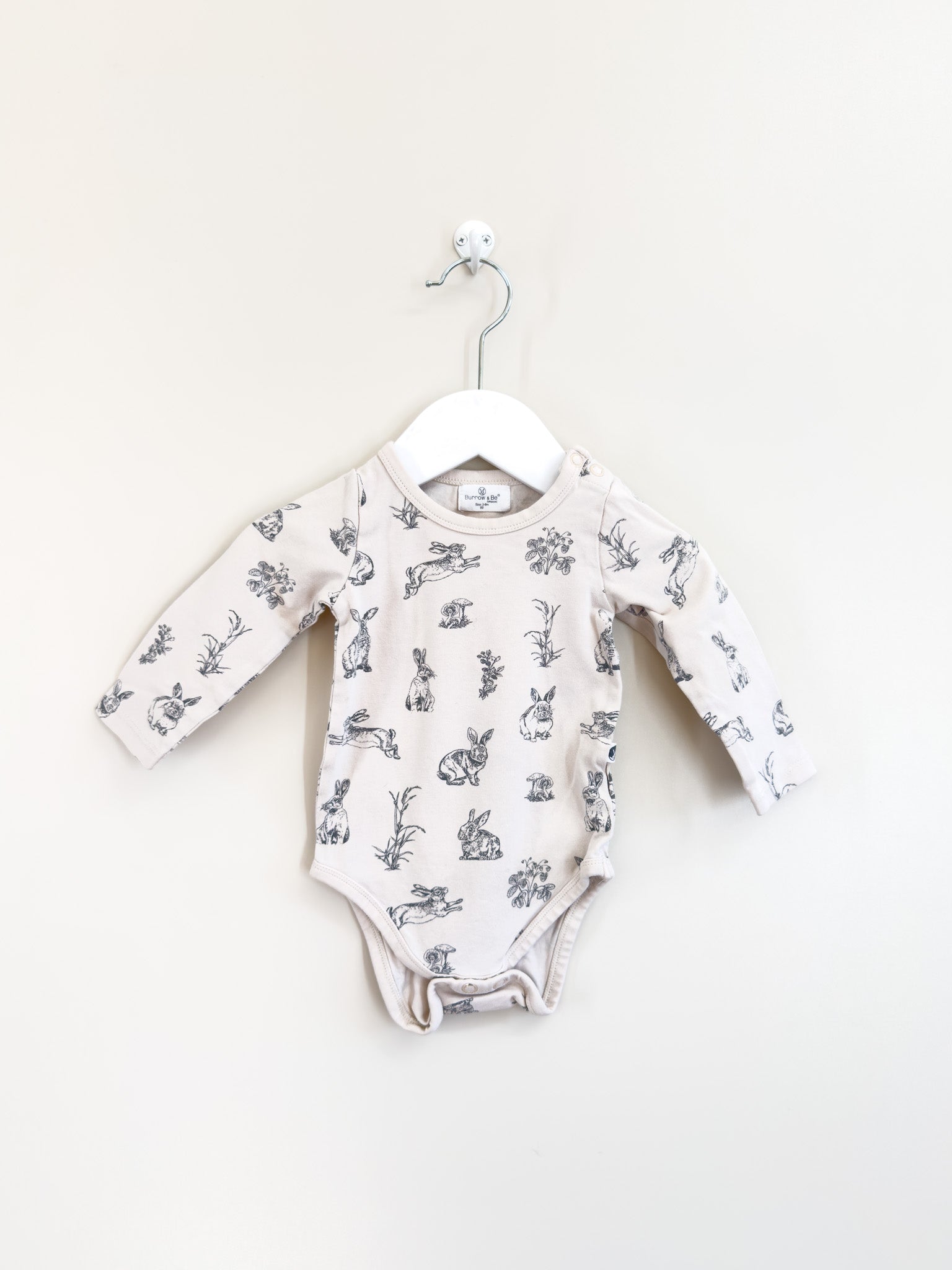 Burrow & Be organic bodysuit - almond burrowers (0-3m)