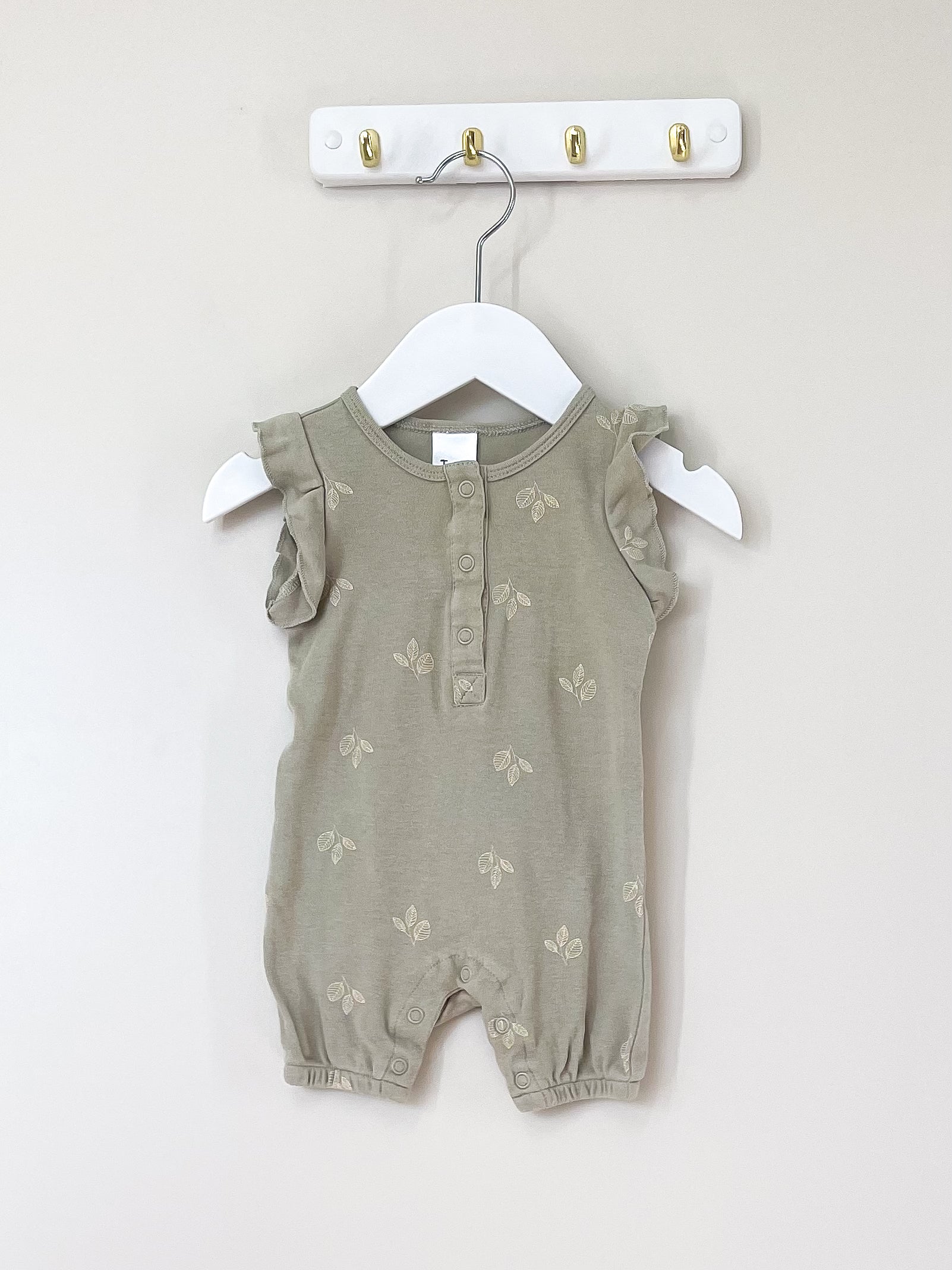 Teeny Weeny sleeveless frill romper (0-3m)