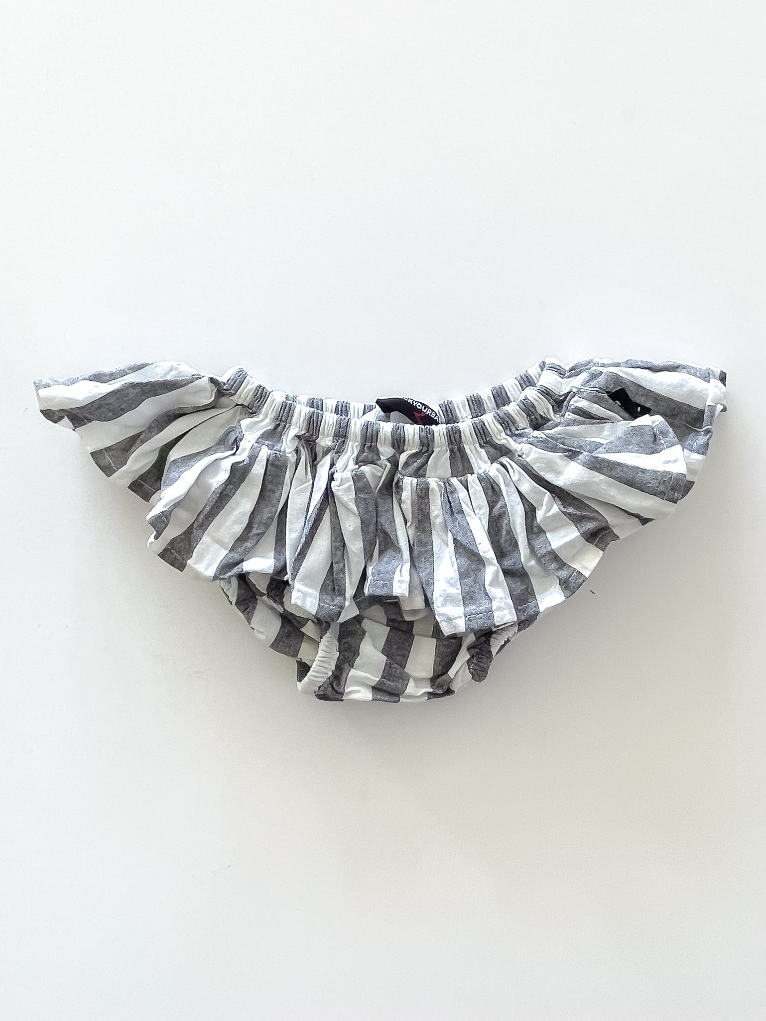Rock Your Baby ruffle bloomers (6-12m)