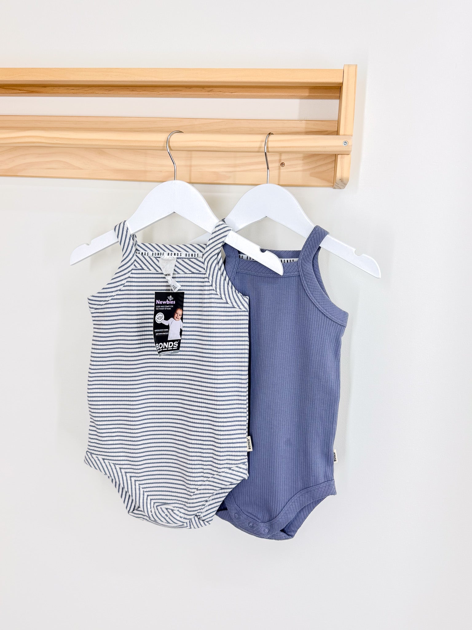 BNWT Bonds newbies rib singletsuit 2 pack (18-24m)