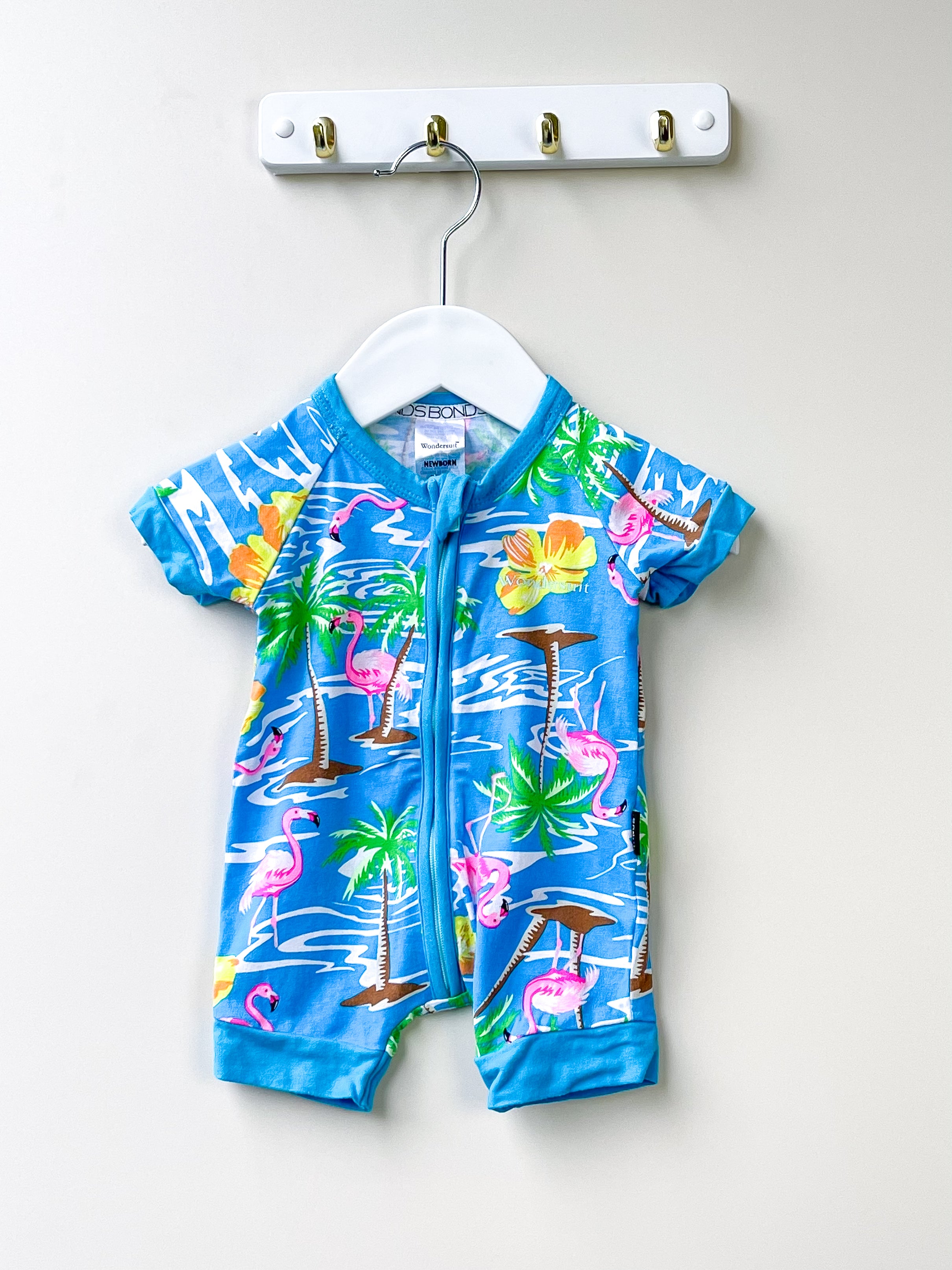 Bonds wondersuit - flamingos (newborn)