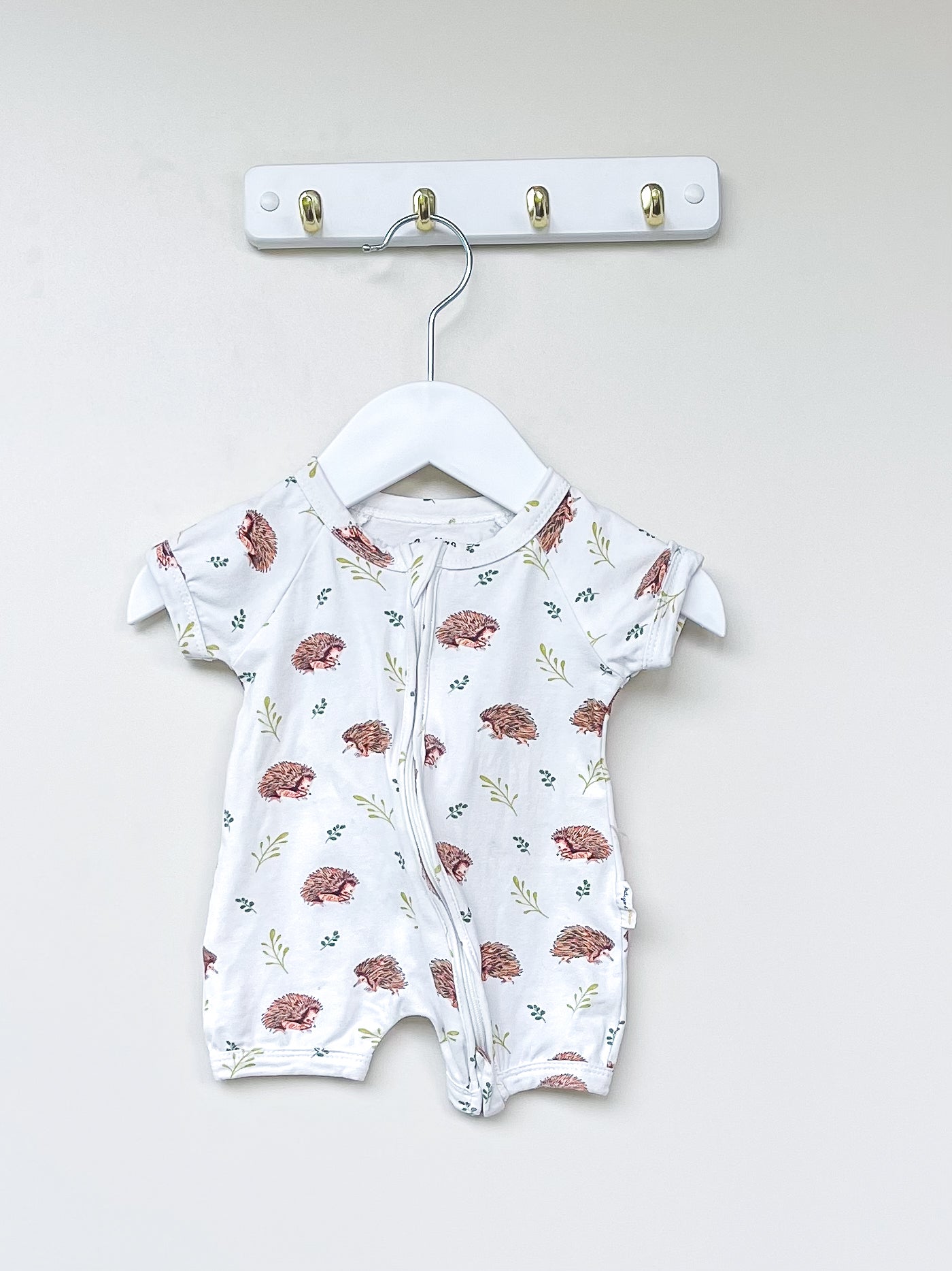 Indigo & Lellow organic zip onesie (newborn)