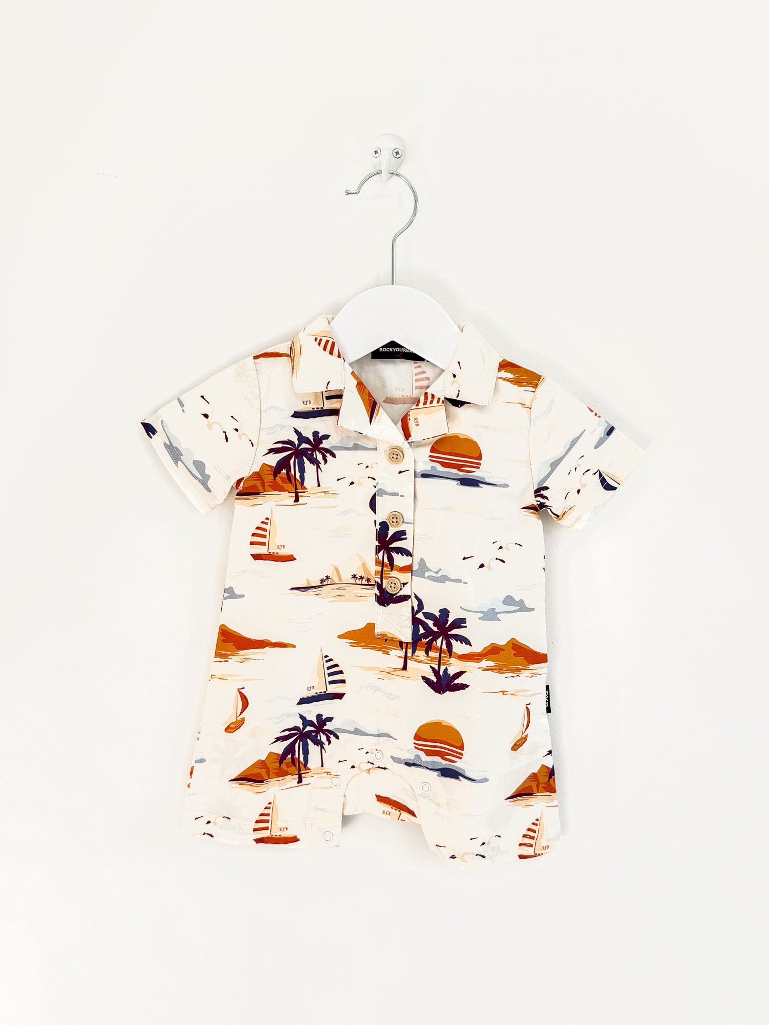 BNWOT Rock Your Baby oasis shirt romper (0-3m)